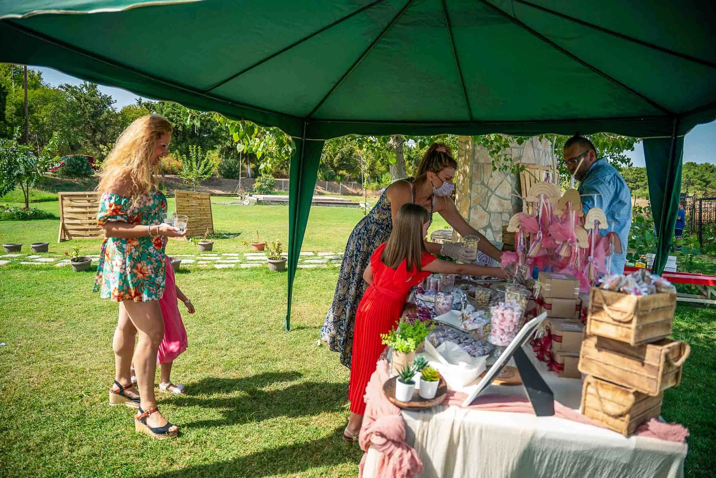 oikonomikos-fotografos-vaptisis-thessaloniki (82).jpg