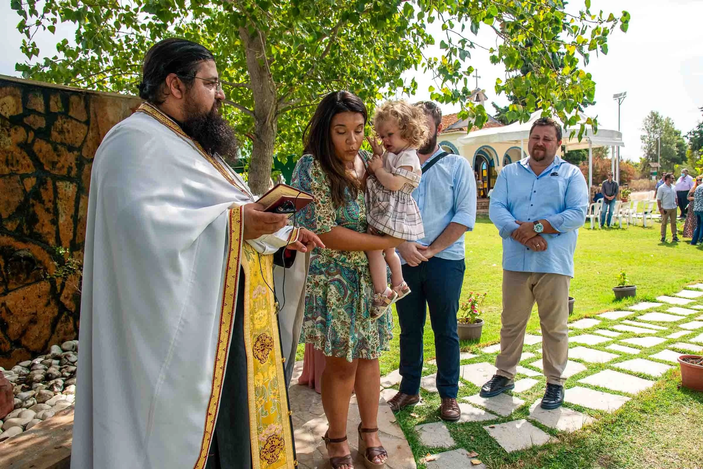 oikonomikos-fotografos-vaptisis-thessaloniki (26).jpg