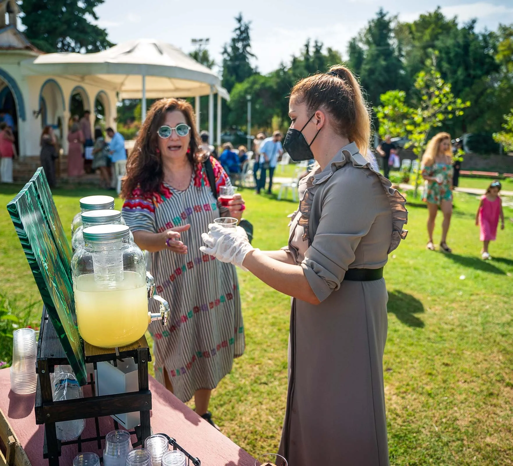 oikonomikos-fotografos-vaptisis-thessaloniki (85).jpg