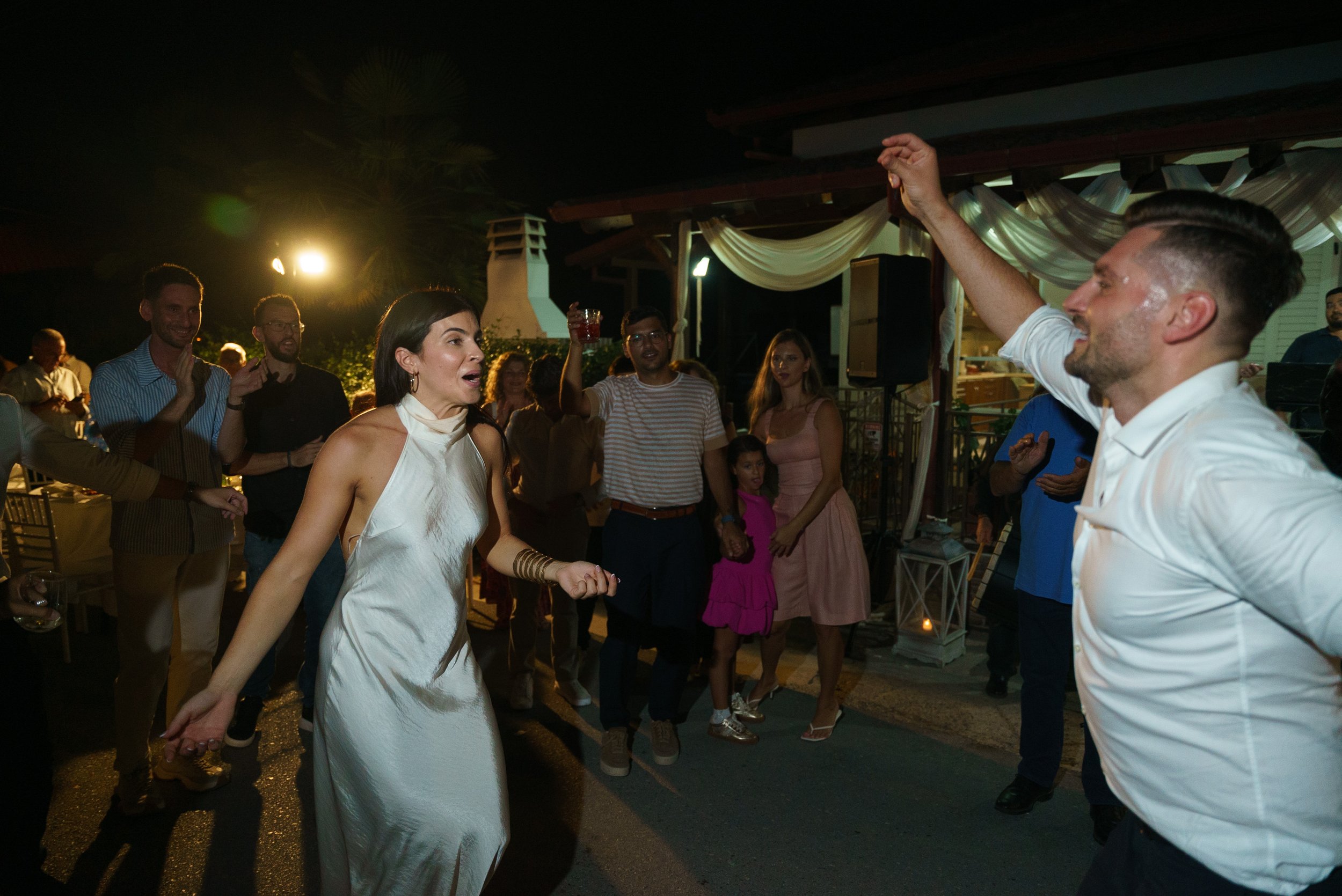 unposed-documentary-wedding-photographer-thessaloniki-118.jpg