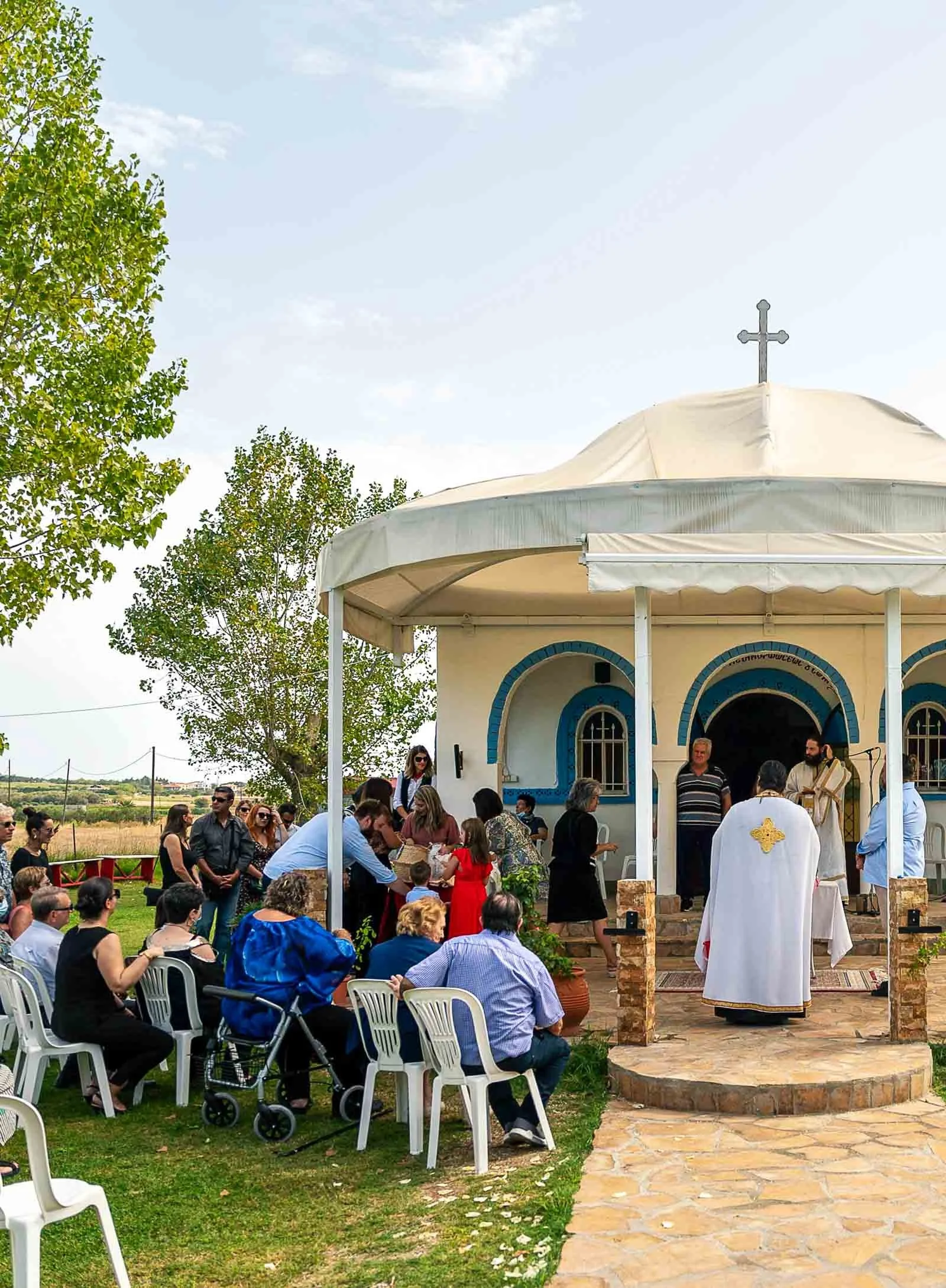 oikonomikos-fotografos-vaptisis-thessaloniki (64).jpg