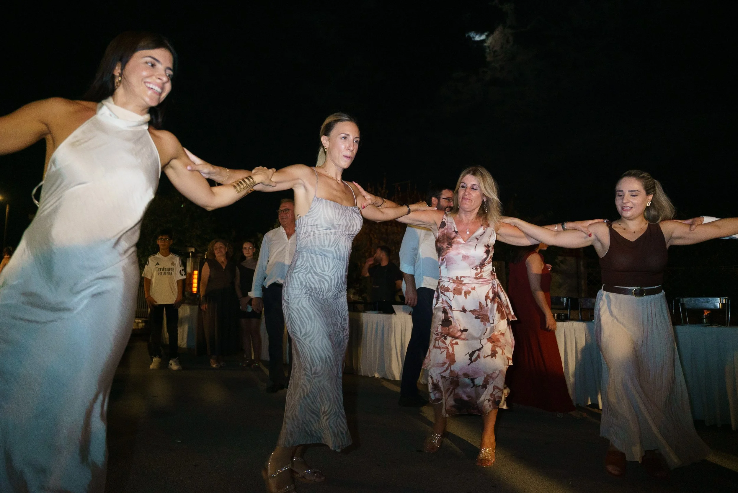 unposed-documentary-wedding-photographer-thessaloniki-104.jpg