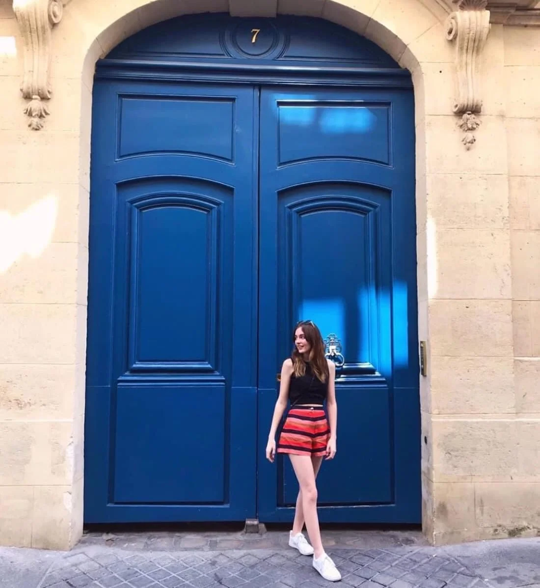 'Everyone's telling you, you should buy their product or service because it's the new year = new you! When it's not the new year thats the excuse to treat yourself, it's YOU (and Paris 🤣) - 365 days a year 🌹🥰 

Happy Sunday tout le monde ❤️