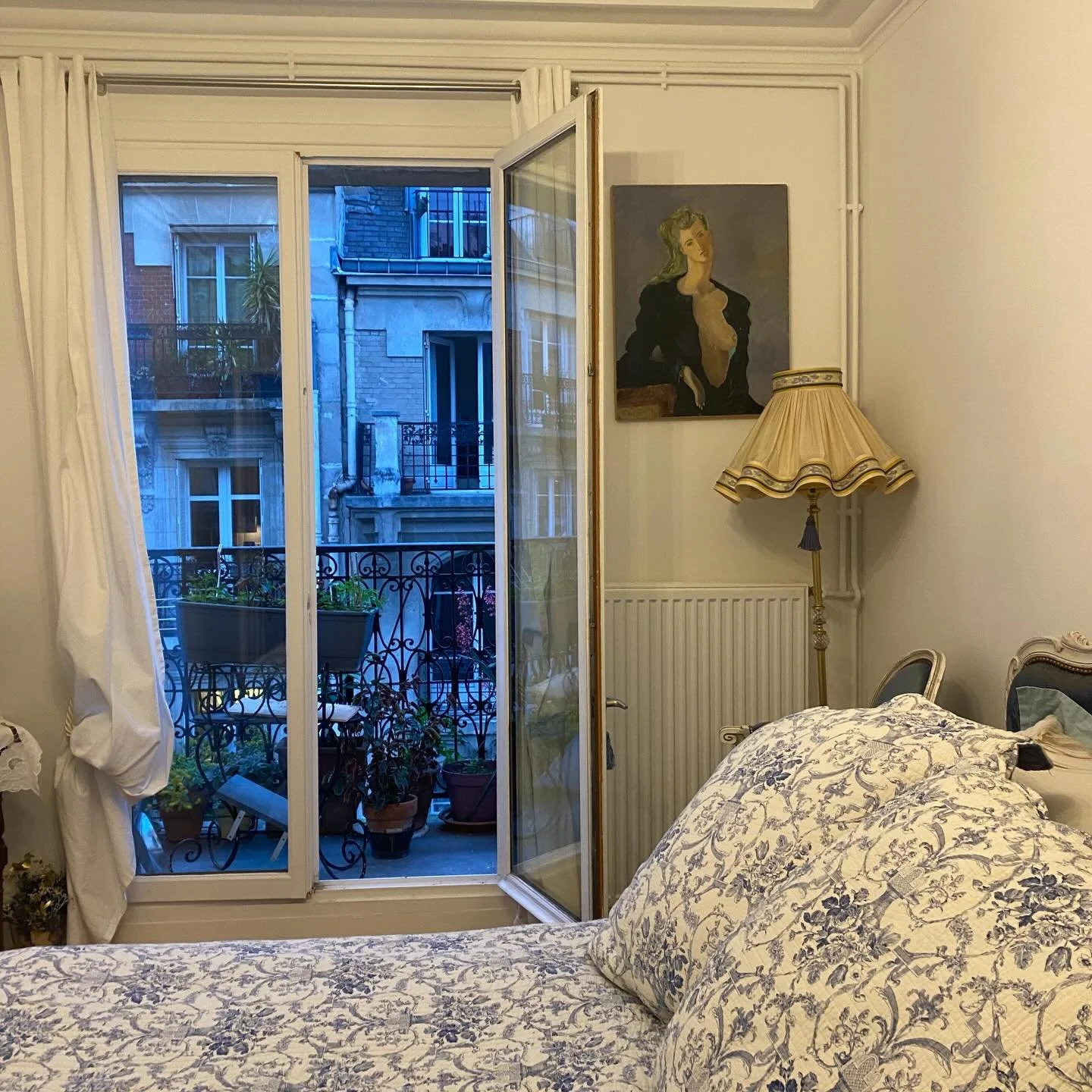 All the moods of a Paris Apartment called Apartment Souhila - a Petite classic, nostalgic, quintessential Paris experience. And it's just finally opened its doors for bookings for 2026 possible only from May 1st onwards guys!

The dusk bedroom go to 