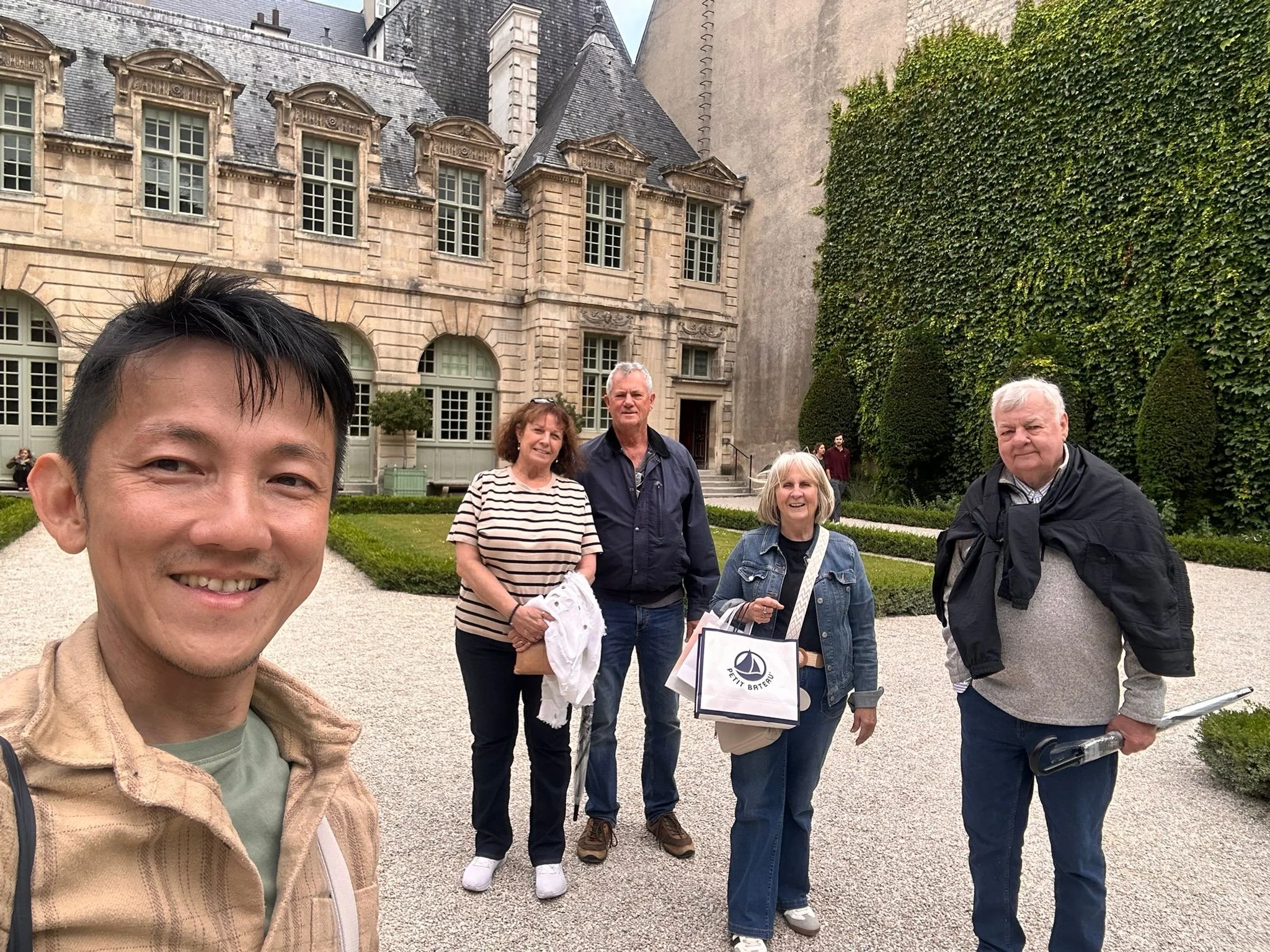 A fun group Arrival Service with Jill, John, Ann and Mark,  hi Team :) - June 2025