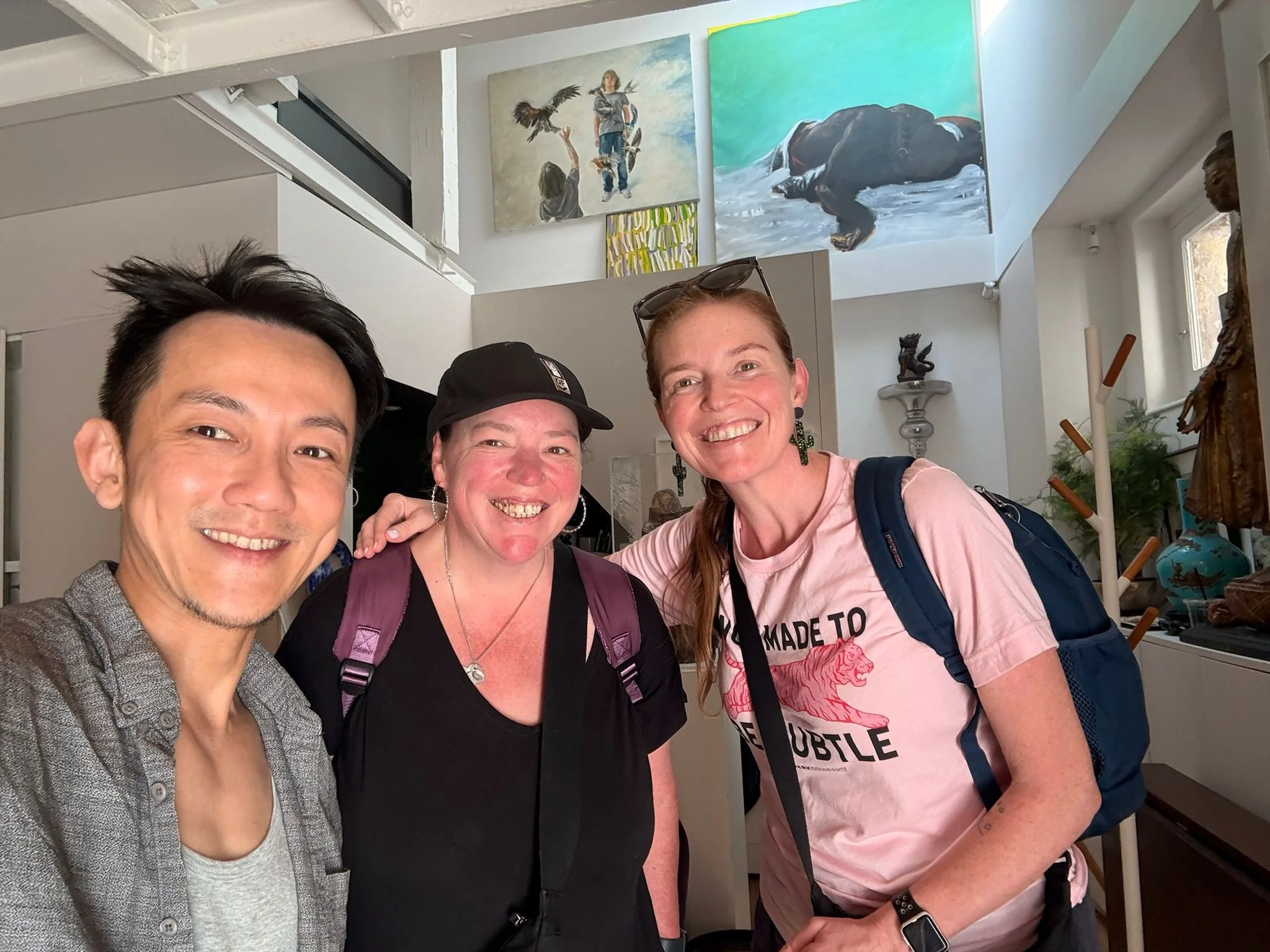 Sweetest sisters Vikki and Julie from Sydney at Apartment Oliver with Alvin at arrival - May 2026