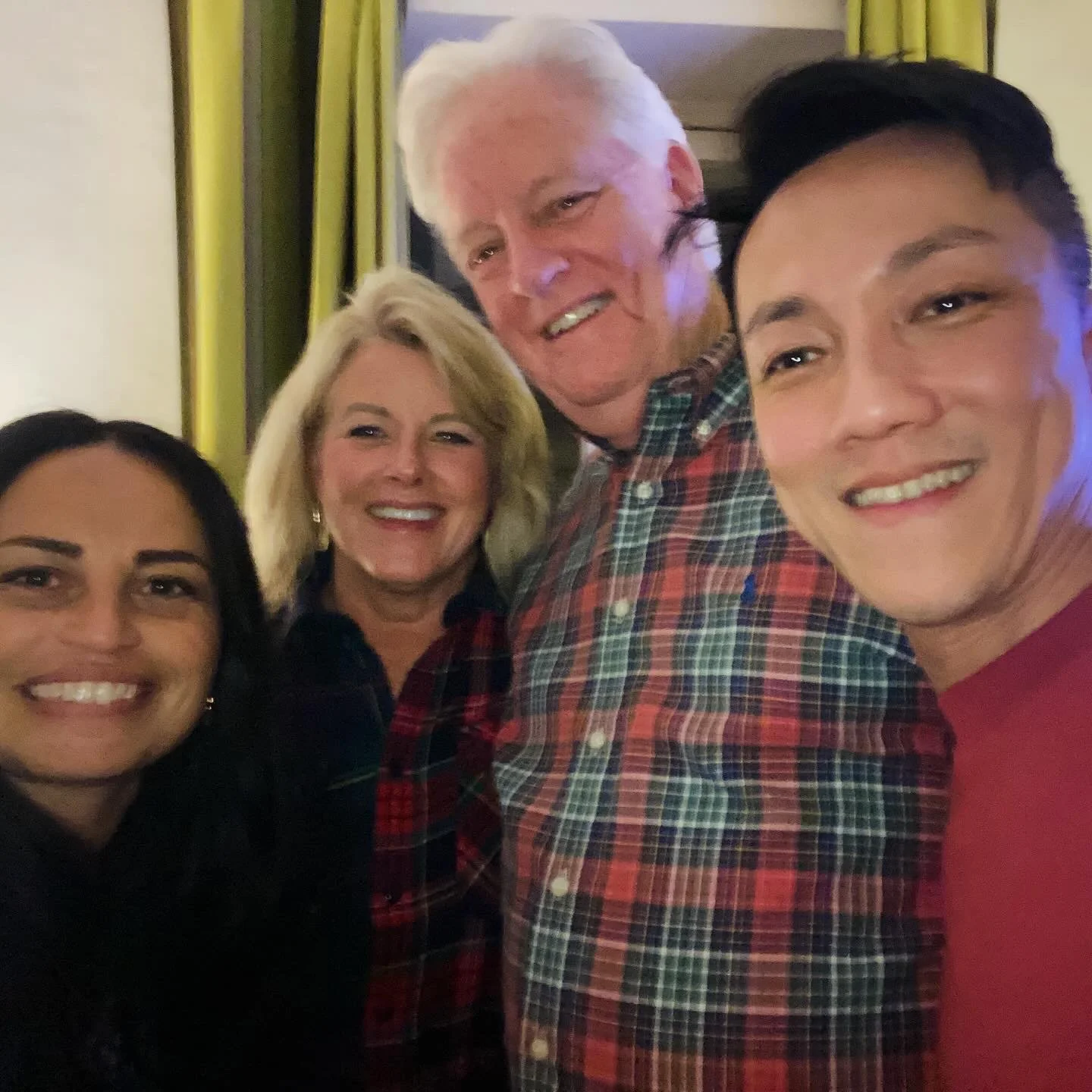 When  meeting once turns into forever again - Alvin and I with Shellie and Dan, regular Paris lover sand Petite guests now since 2012 :) 