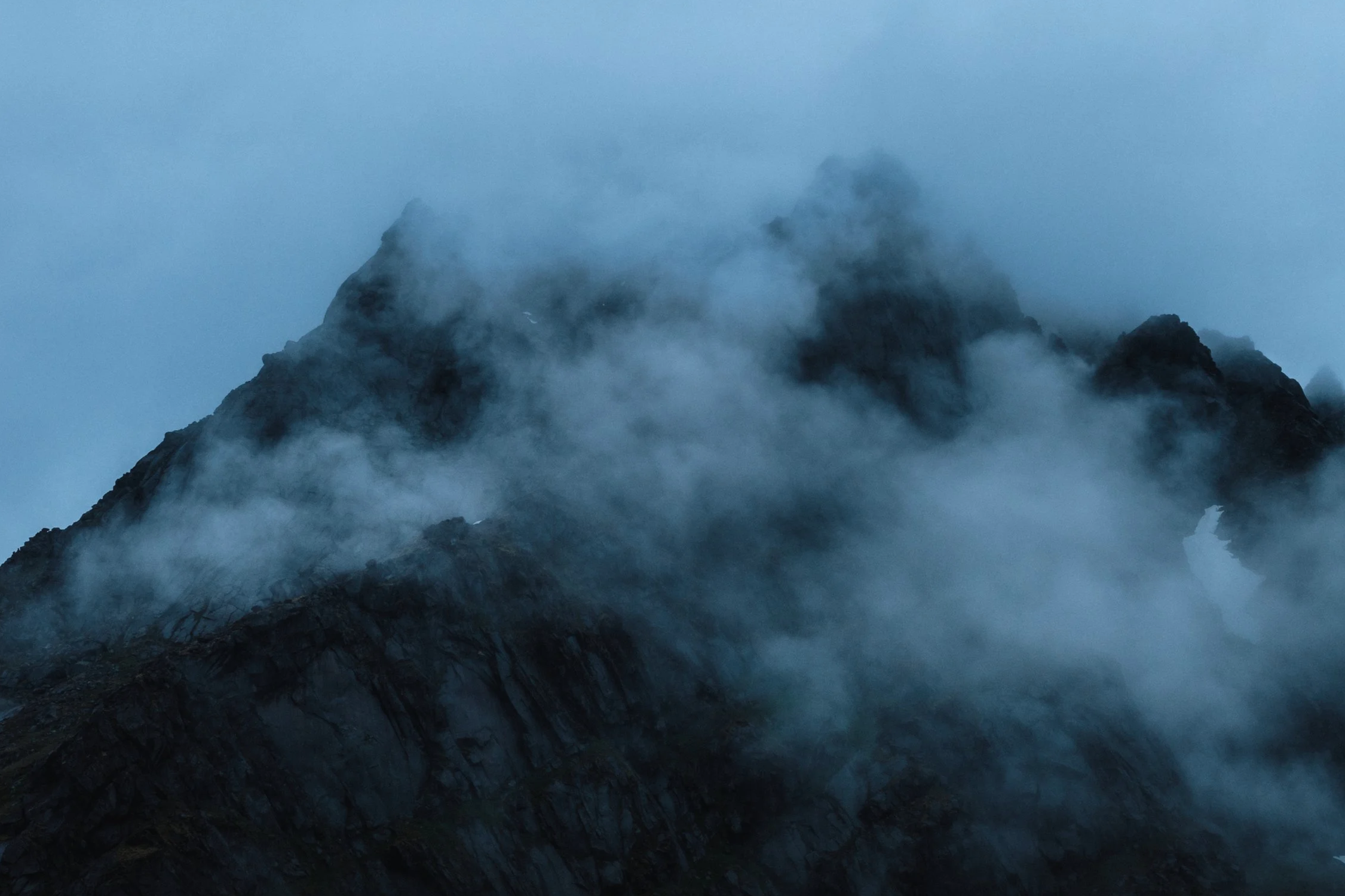 BlackAuroraLodge_Tashi-Daniel38.png