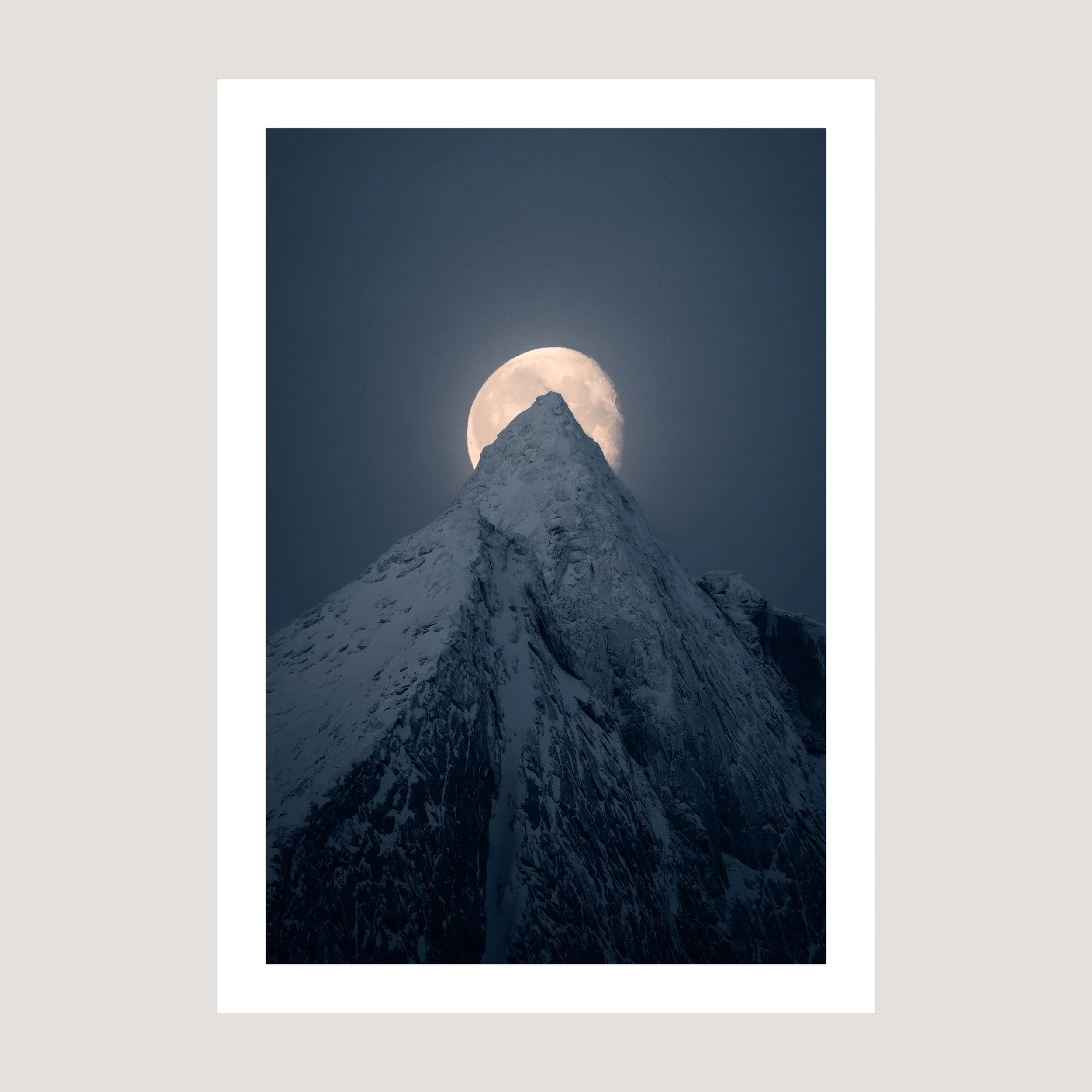 Moonrise_Print_only_1x1.jpg