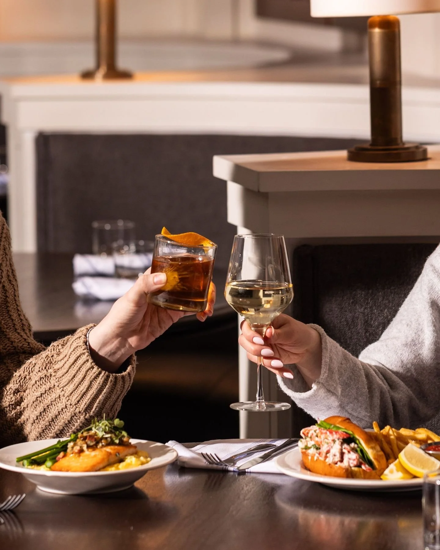 There&rsquo;s always room for a date night, start the weekend early and make Thursdays count. ✨
At Harbor Bistro + Terrace, enjoy a complimentary appetizer or dessert when you order two entr&eacute;es.  So whether it's a new tradition or catching up 