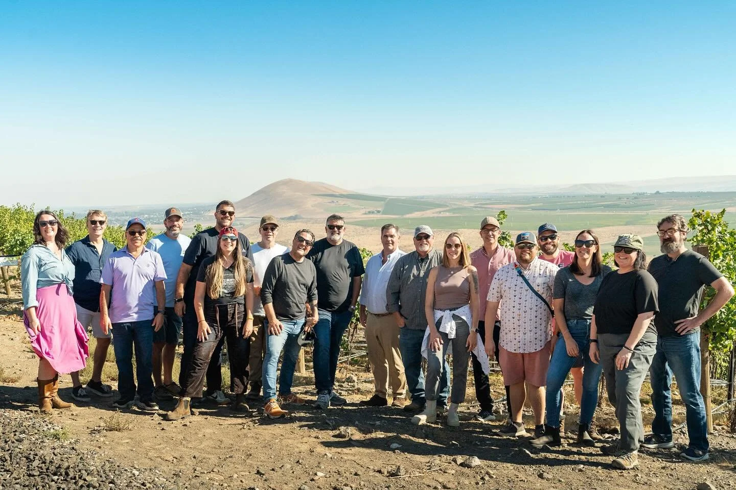 Oh Washington&hellip; what a trip! 🍷 Five days immersed in harvest season, exploring such a distinctive and underrated wine region, was truly unforgettable. Huge thanks to @ocatl @aileensevier @winebow for curating an incredible journey with the abs