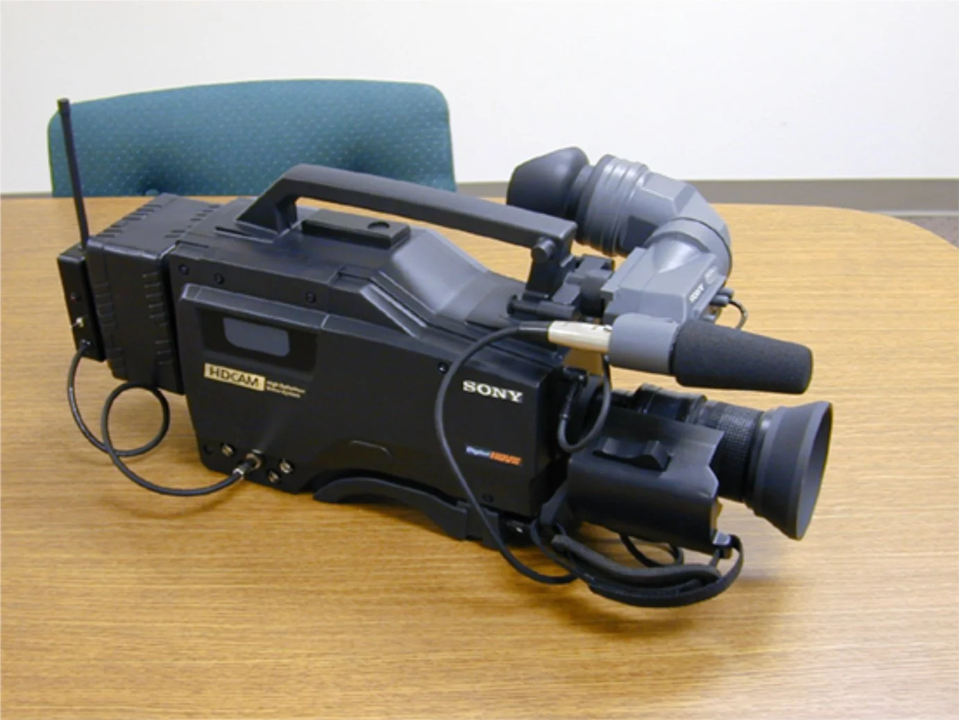 Camera 2.jpg