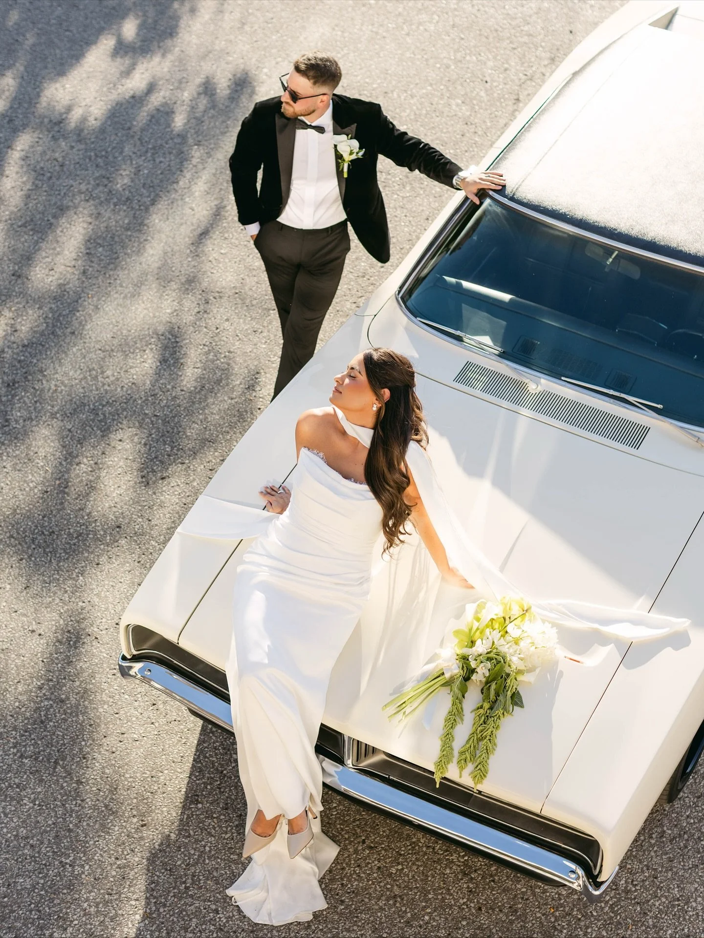 i meannnnn, c&rsquo;mon! 😩🥵

@515photoco @kimiaryaevents @kromasalon @muavee  @stouffvillefloristinc 

#KimiAryaEvents #VintageWeddingCar #ClassicWeddingVibes #WeddingDayMoments #BrideAndGroomStyle #TorontoWeddingPlanner #ChargerCarWedding