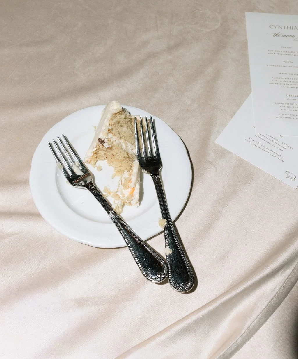 because the best wedding details aren&rsquo;t the ones that stay untouched - they&rsquo;re the ones that become part of the celebration 🍰

@kimiaryaevents @innayas @happybunsbakery 

#WeddingCake #SweetTooth #CakeSlice