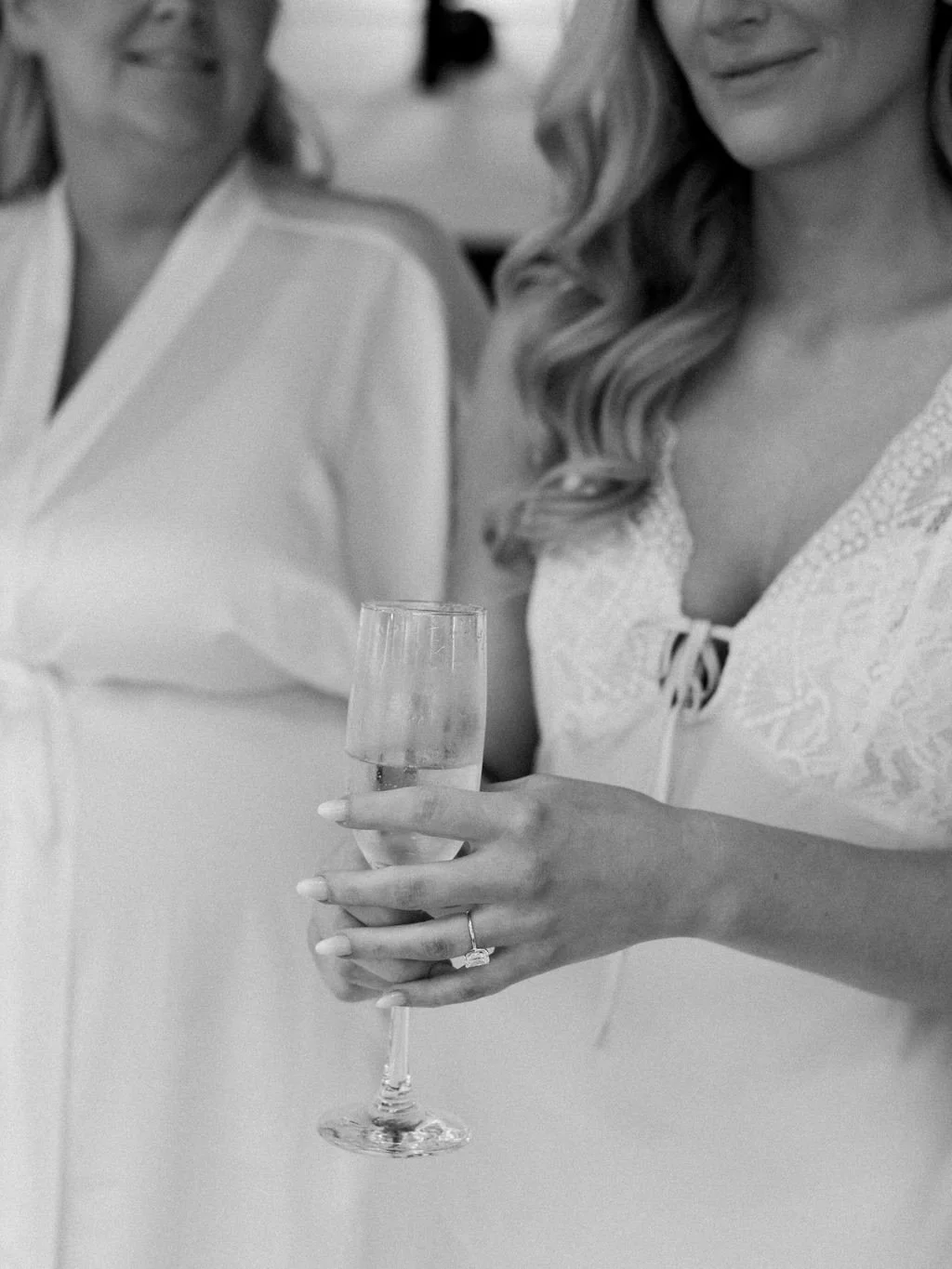 a few quiet moments before the day unfolds 💭

@kimiaryaevents @laceandluce @jessicawolfertmakeup @manebyanna 

#WeddingMorning #BrideGettingReady #BridesmaidsGettingReady #BridalMakeup