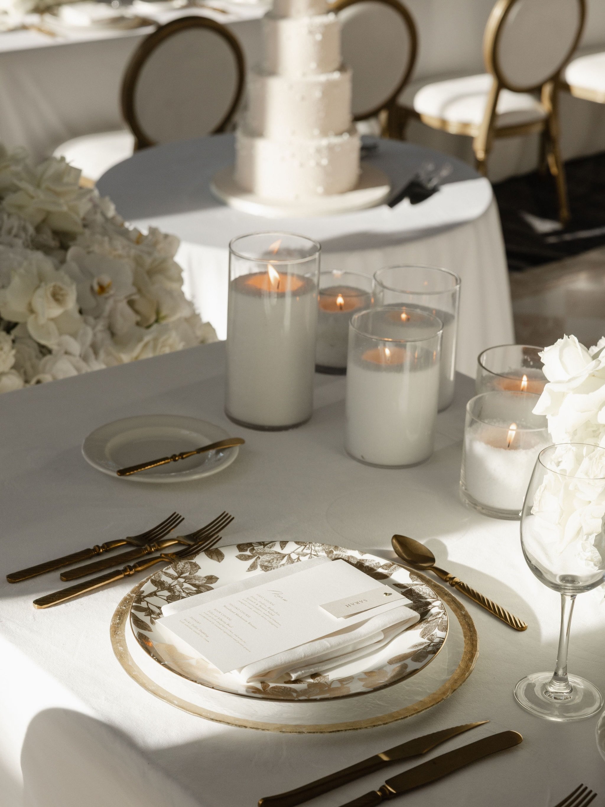 a classic palette for a ballroom that hardly needs an introduction. with its ornate details and iconic chandeliers, the Crystal Ballroom at the King Edward was the perfect backdrop for this one. gold, ivory, and the most beautiful afternoon light - a