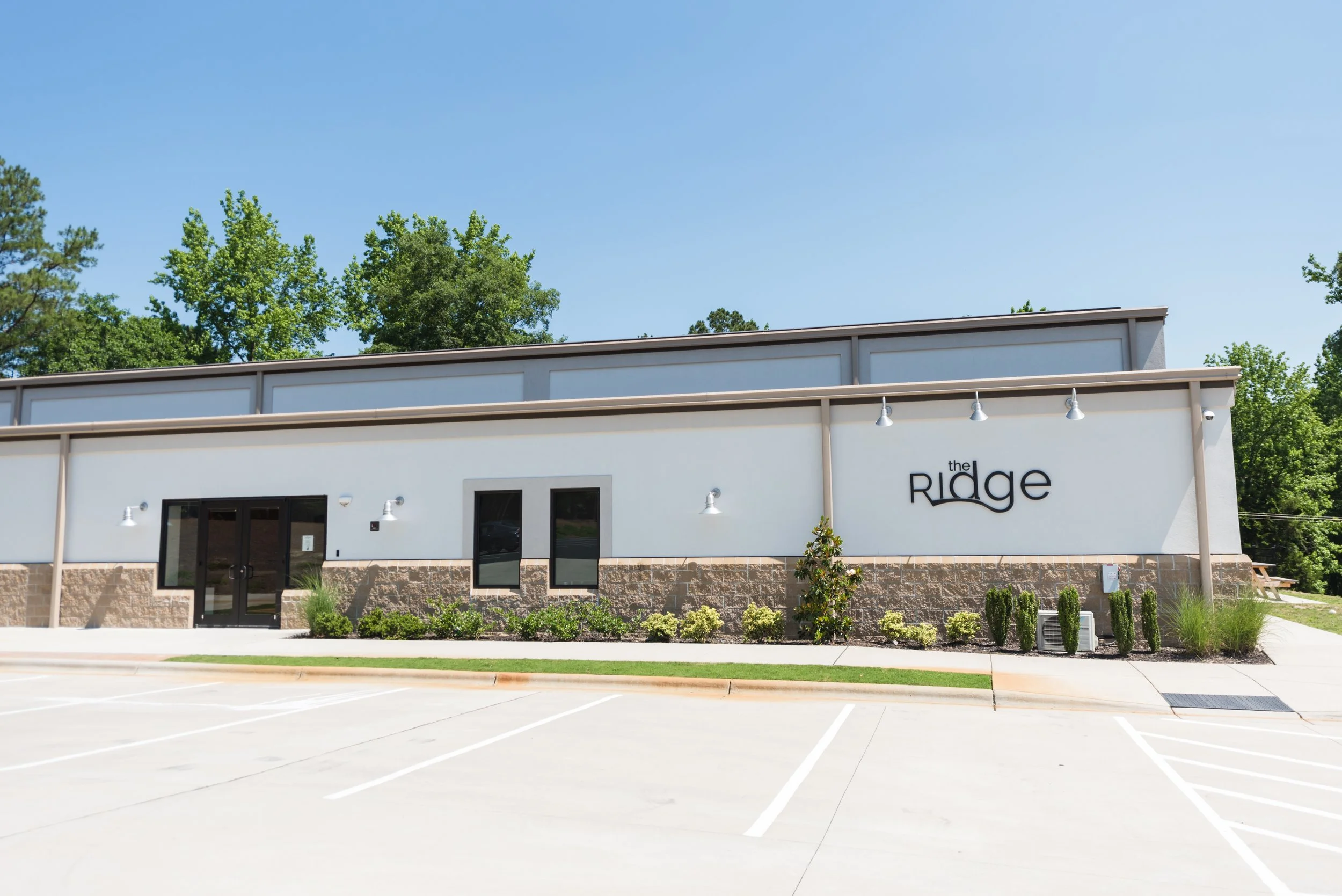 Exterior with finishes