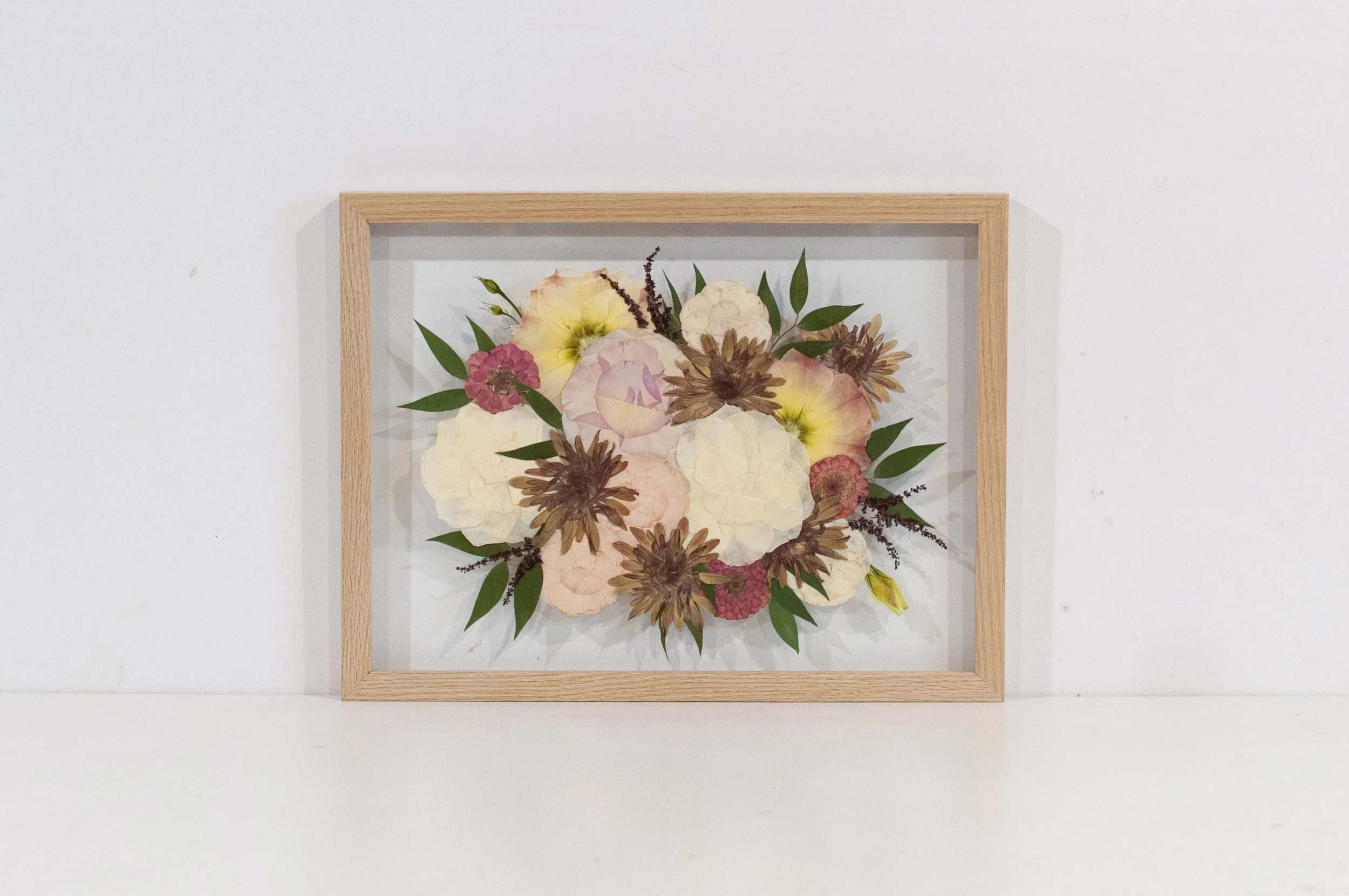 12" x 16" Float Frame, Natural Oak