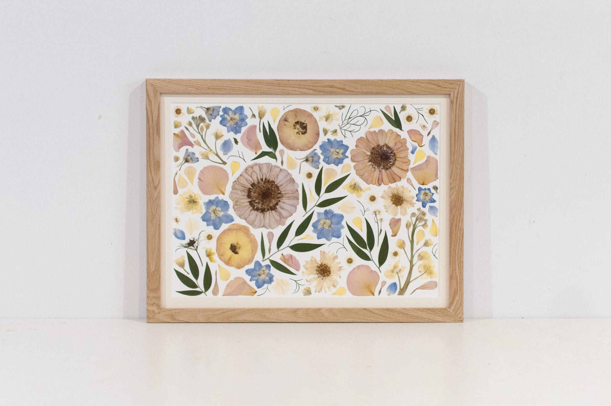 12" x 16" Standard Frame, Natural Oak, White Backing, Bone Matting, Mosaic
