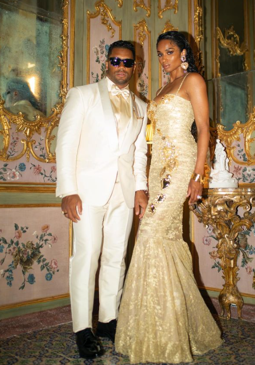 Top 4 Ideas for Dressing Up as a Couple
