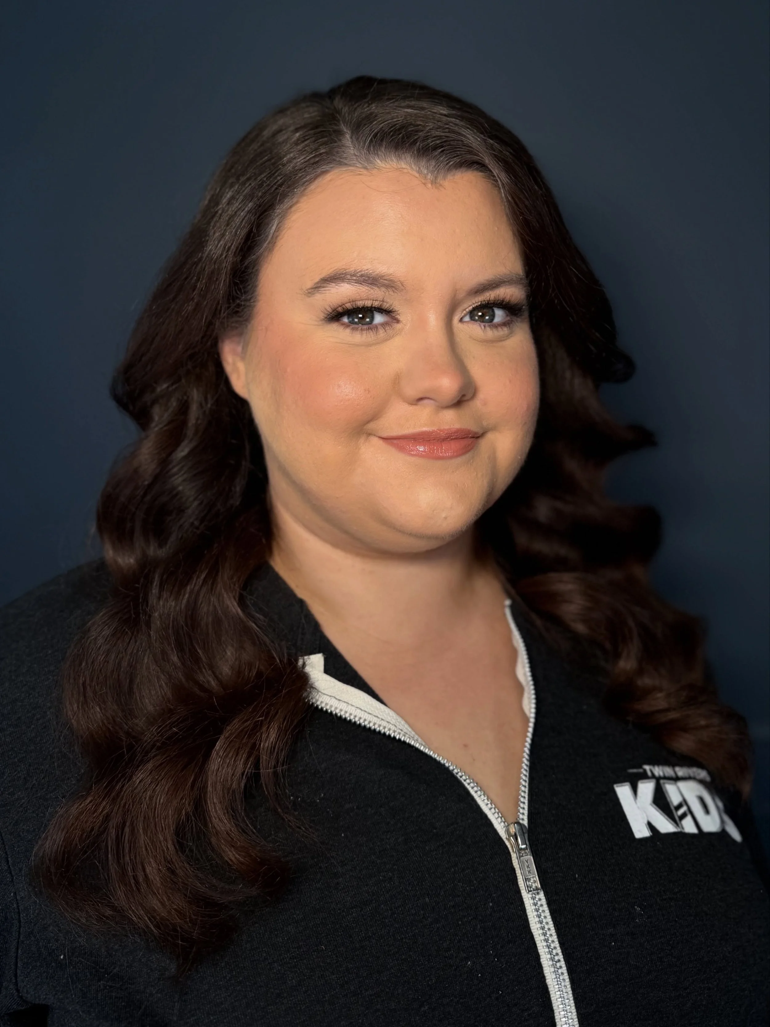 Headshot glam for one of my favorite gals turned friend, Madison! ✨ 

She&rsquo;s been in my chair as a bridesmaid twice &amp; now as a client for her new wedding coordinator business @thedayof.stl ! 🤍 I could not be more proud of her &amp; her new 