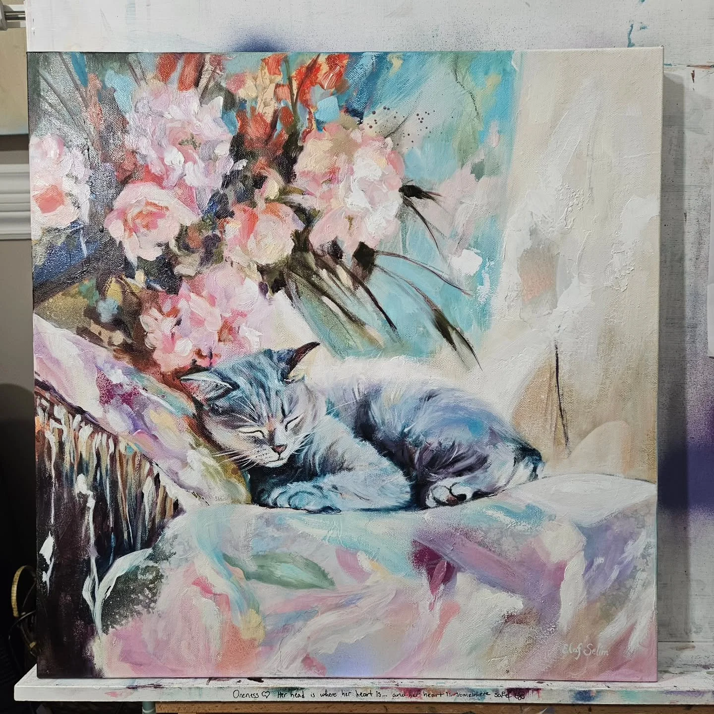 It's been a while since I painted a cat, but I loved how peaceful and restful it is 🥰 Sinking into the pillow 🤍