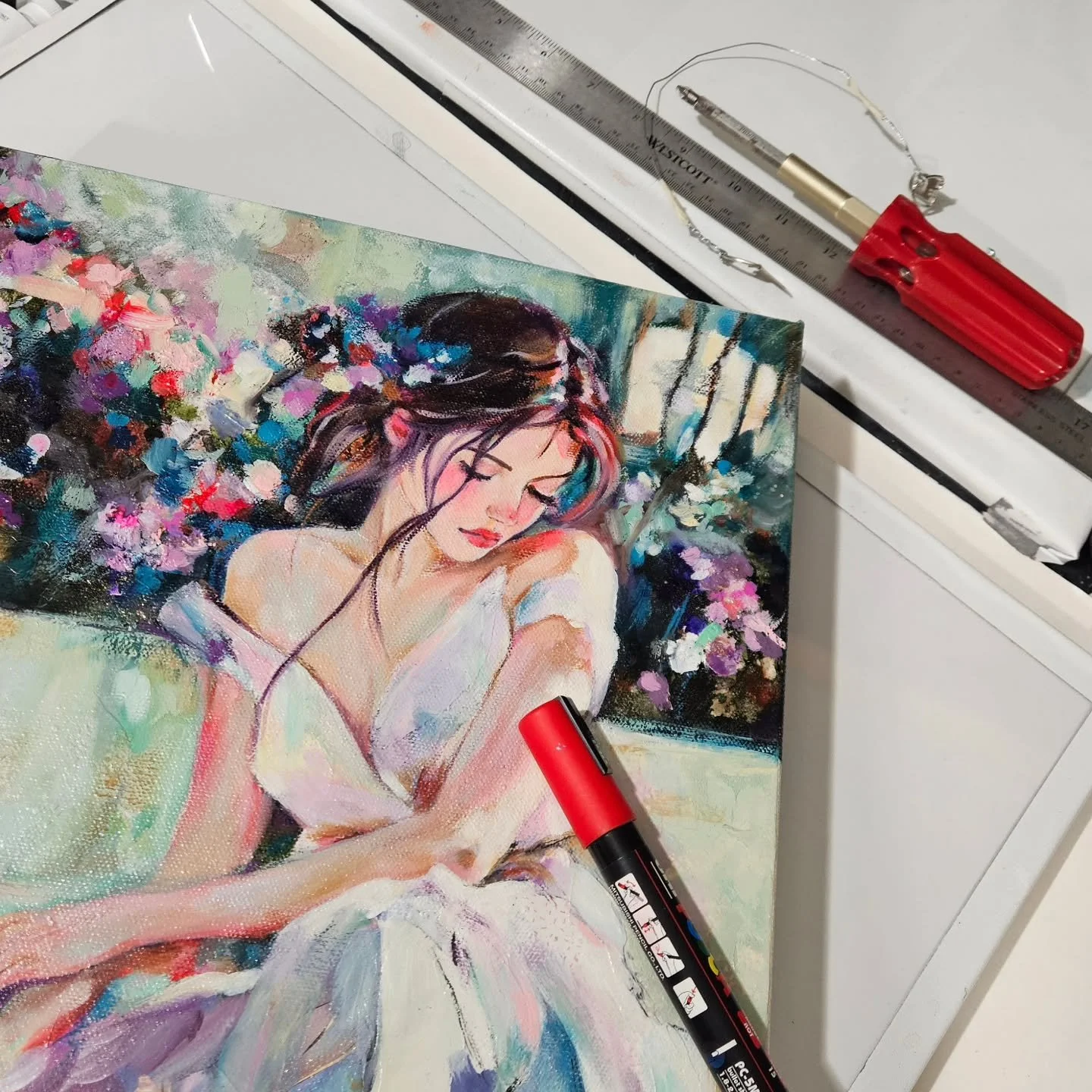 It's cold and snowy outside ❄️🤍☃️ I am preparing this sweet painting 'Softly Wrapped in Daydreams' for shipping, she found her home 💝

On my easel are 2 new small paintings to add to the new collection 'Dreams in the Sun Garden' 🌞 They are still i