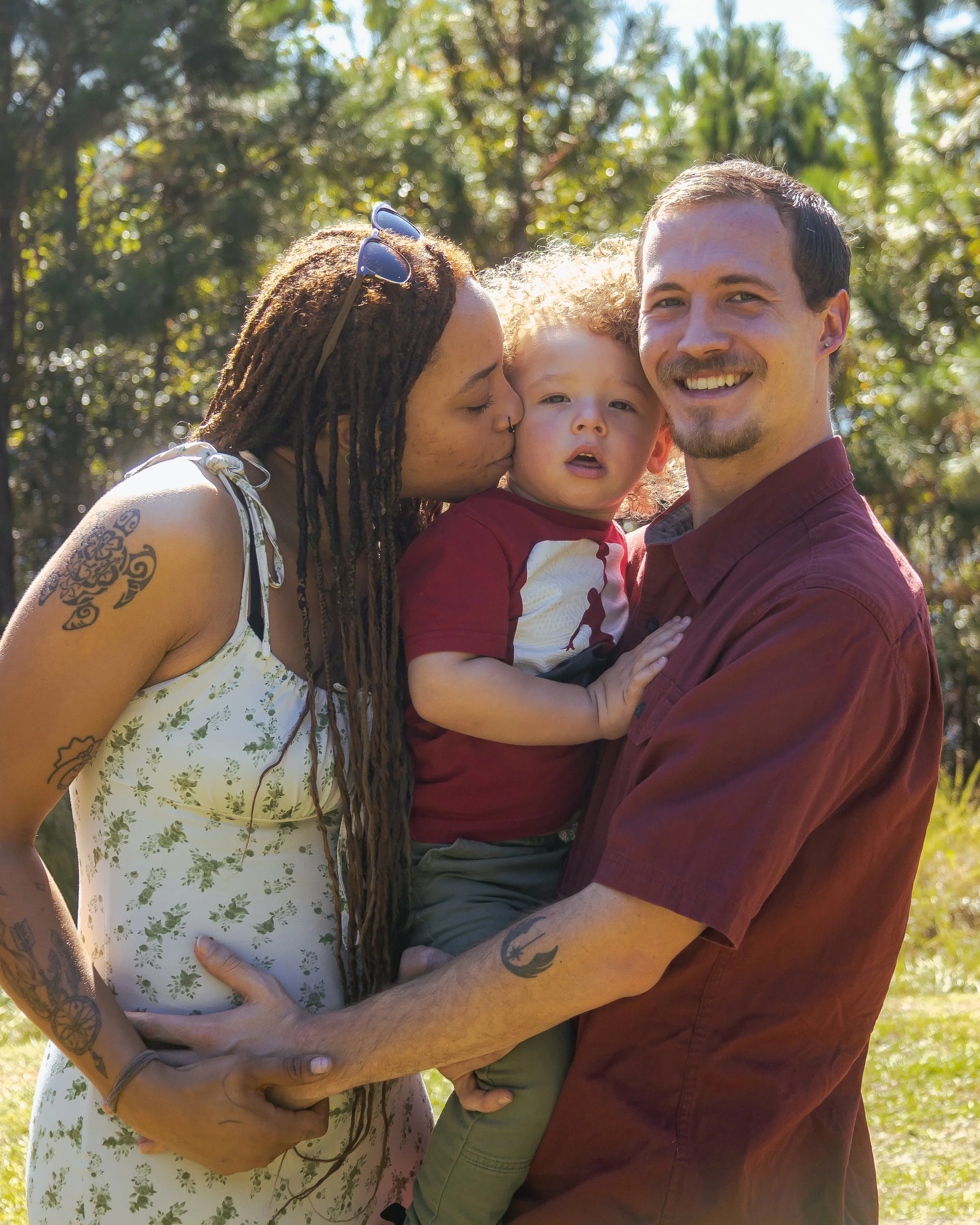 RMBShoots-2025-Hand Family-7.jpg