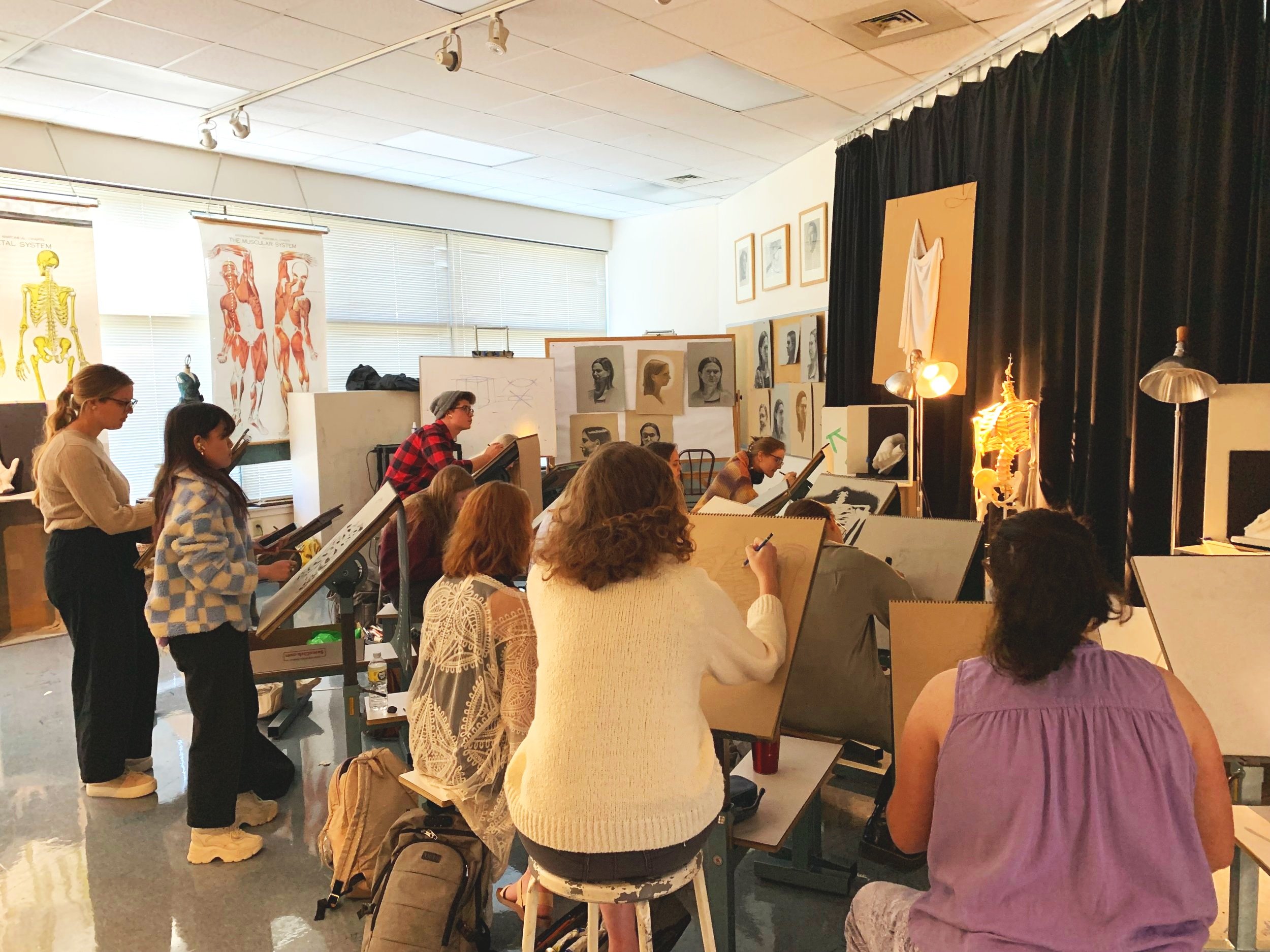 class drawing from still life