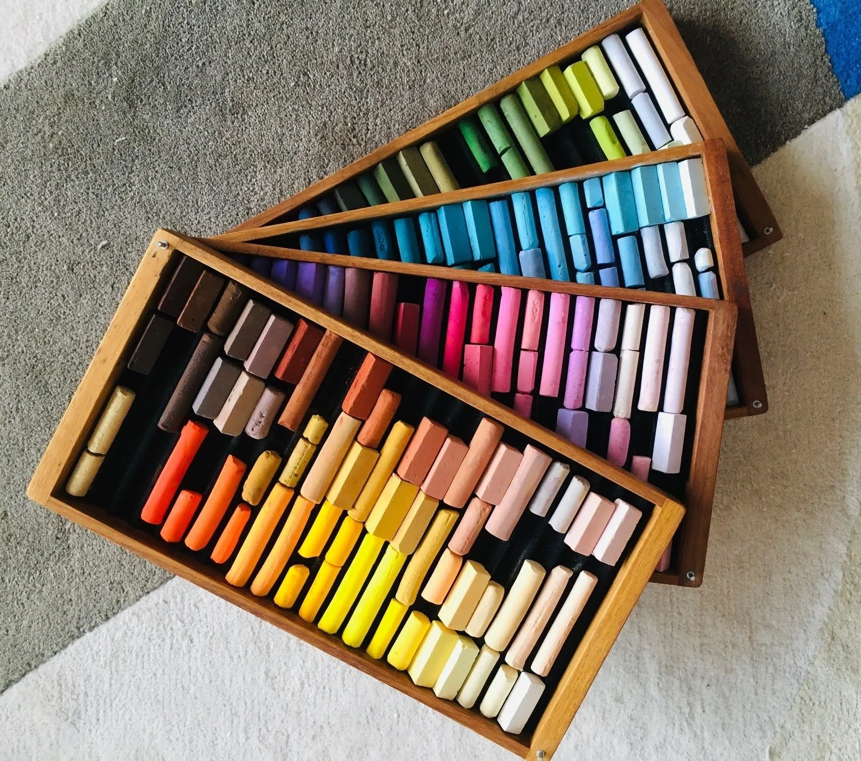 Modular Stackable Pastel Boxes - Medium Size  - (Each module holds 100 half sticks of pastel) - No Pastels Included