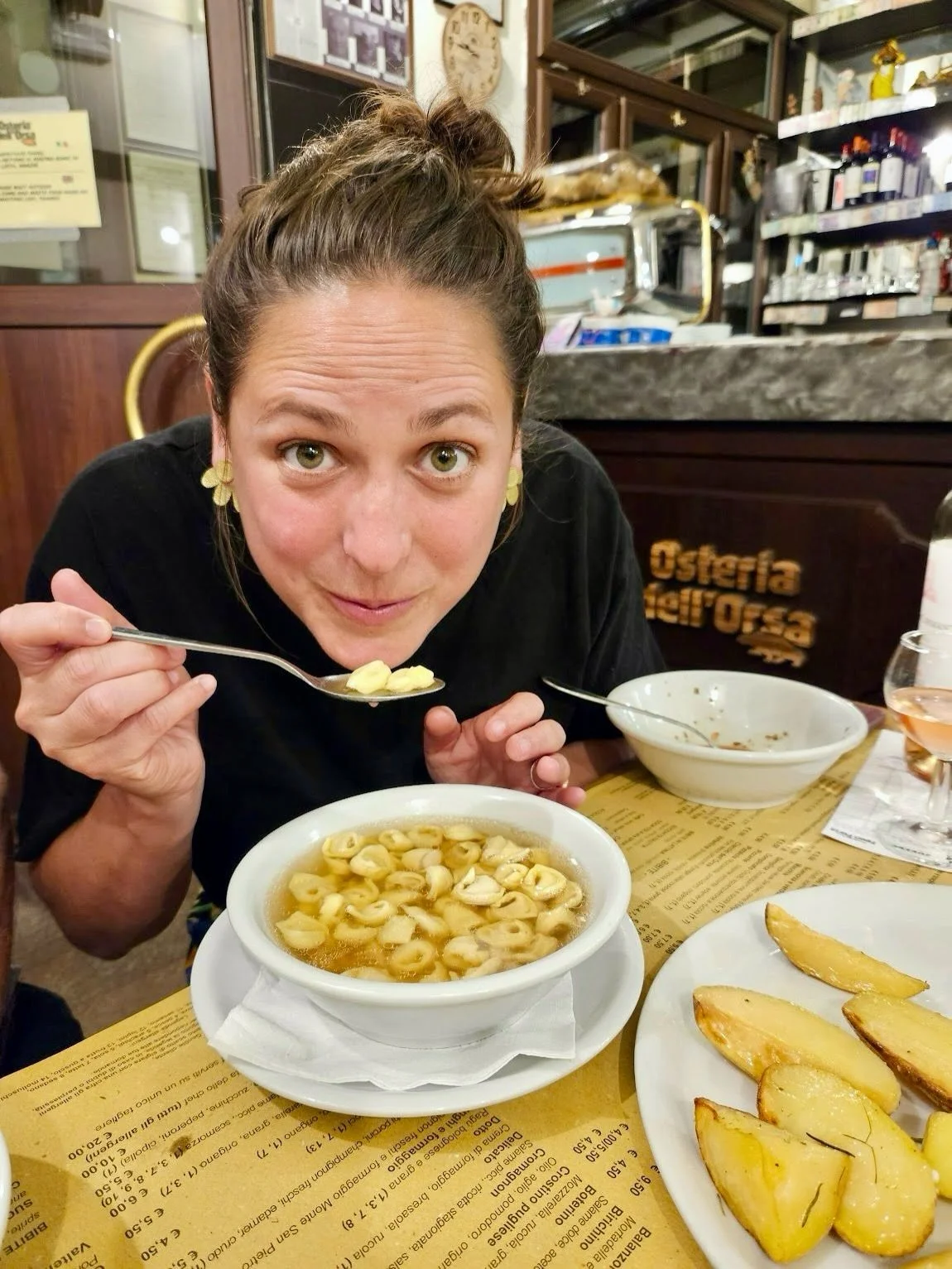Memories of Italy Part I feat. @mauderb 🇮🇹🍝

👉🏻 Being that Type A person on the trip because you simply can&rsquo;t waste a meal to a bad meal while in Italy, sorry to my friends! 📸 pictured here crying in a bowl of tortellini in Brodo after a 