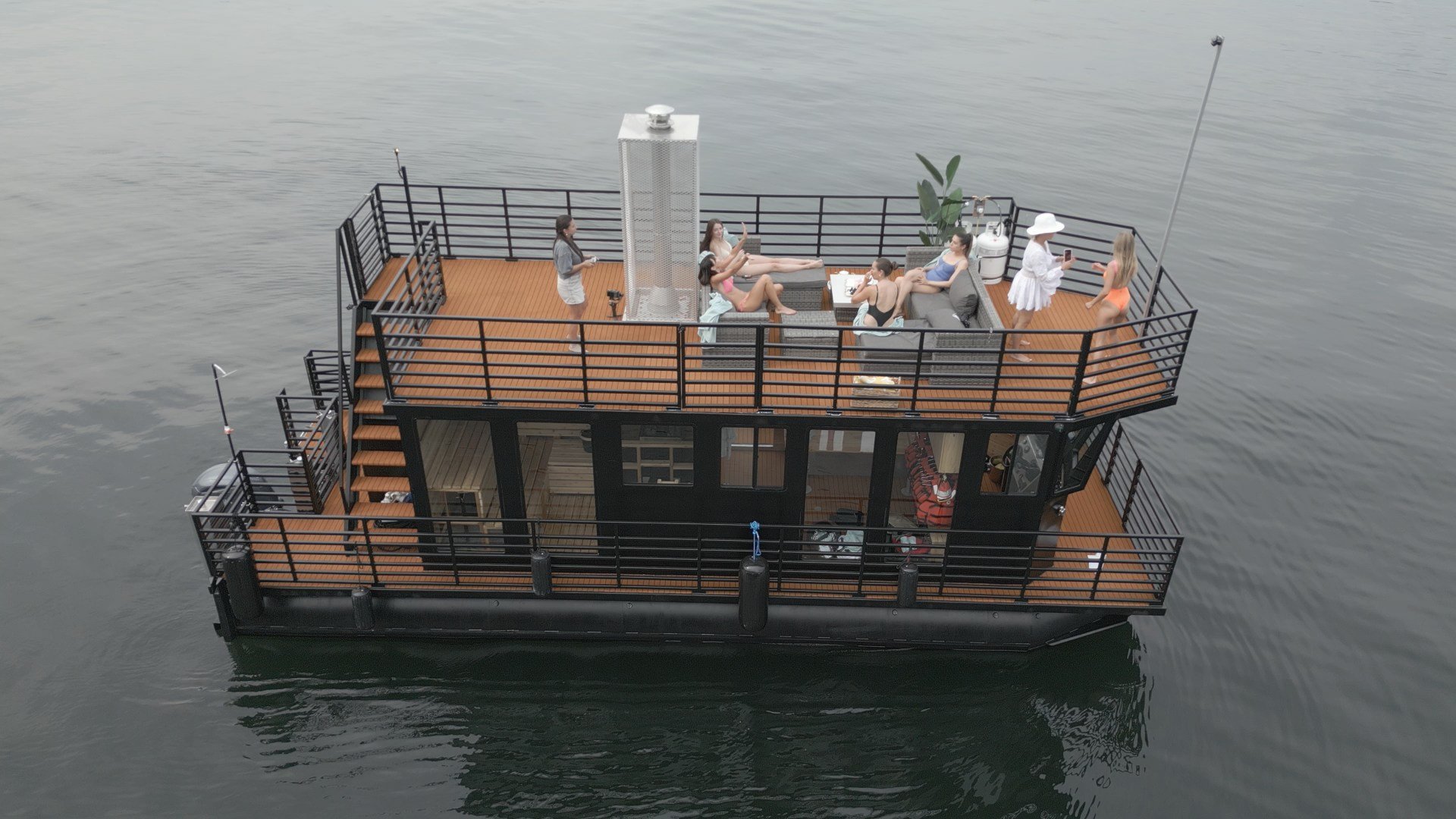 hot-voyage.jpg (Copy)