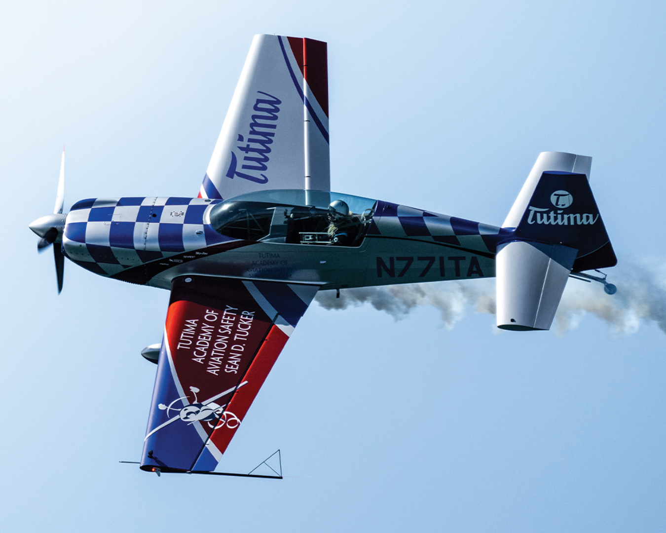 Emma McDonald — Extra 300L