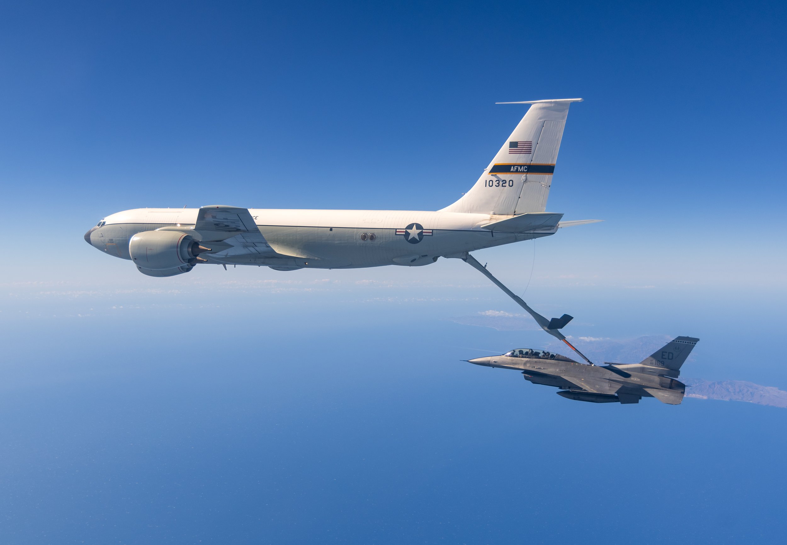 EDWARDS AFB’S “GHOST TANKER” AND KC-46 PEGASUS JOIN PACIFIC AIRSHOW 