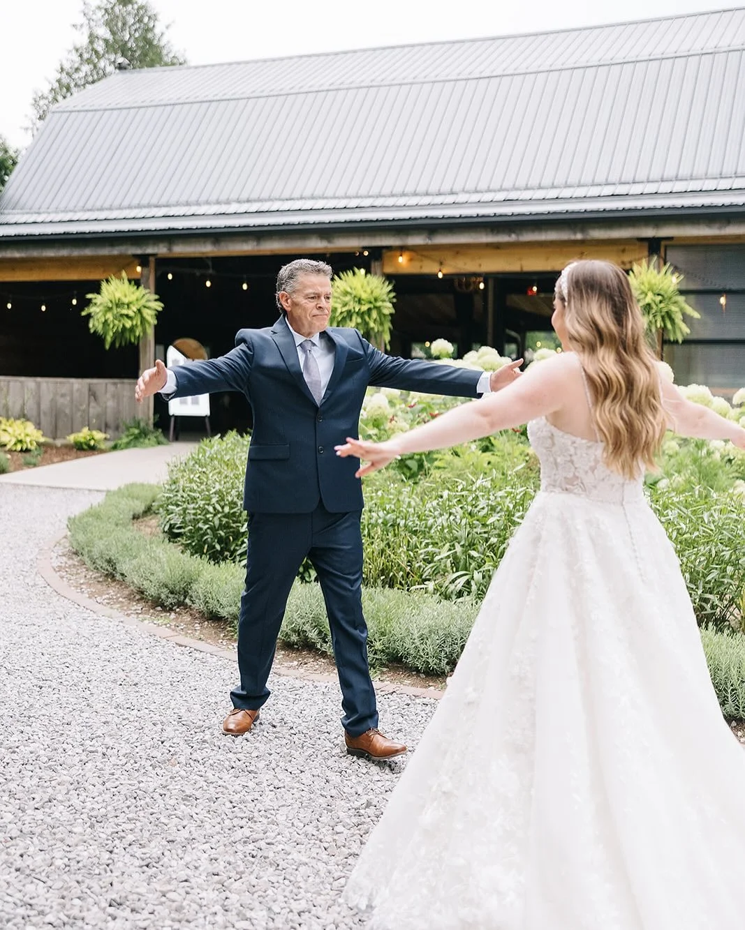 Nothing beats first looks with dad 
#DadFirstLook
#FatherDaughterMoment
#DadSeesTheDress
#FirstLookWithDad
#FatherOfTheBrideMoment
#VancouverWeddingPhotographer
#TorontoWeddingPhotographer
#LuxuryWeddingPhotography
#DestinationWeddingPhotographer
#E