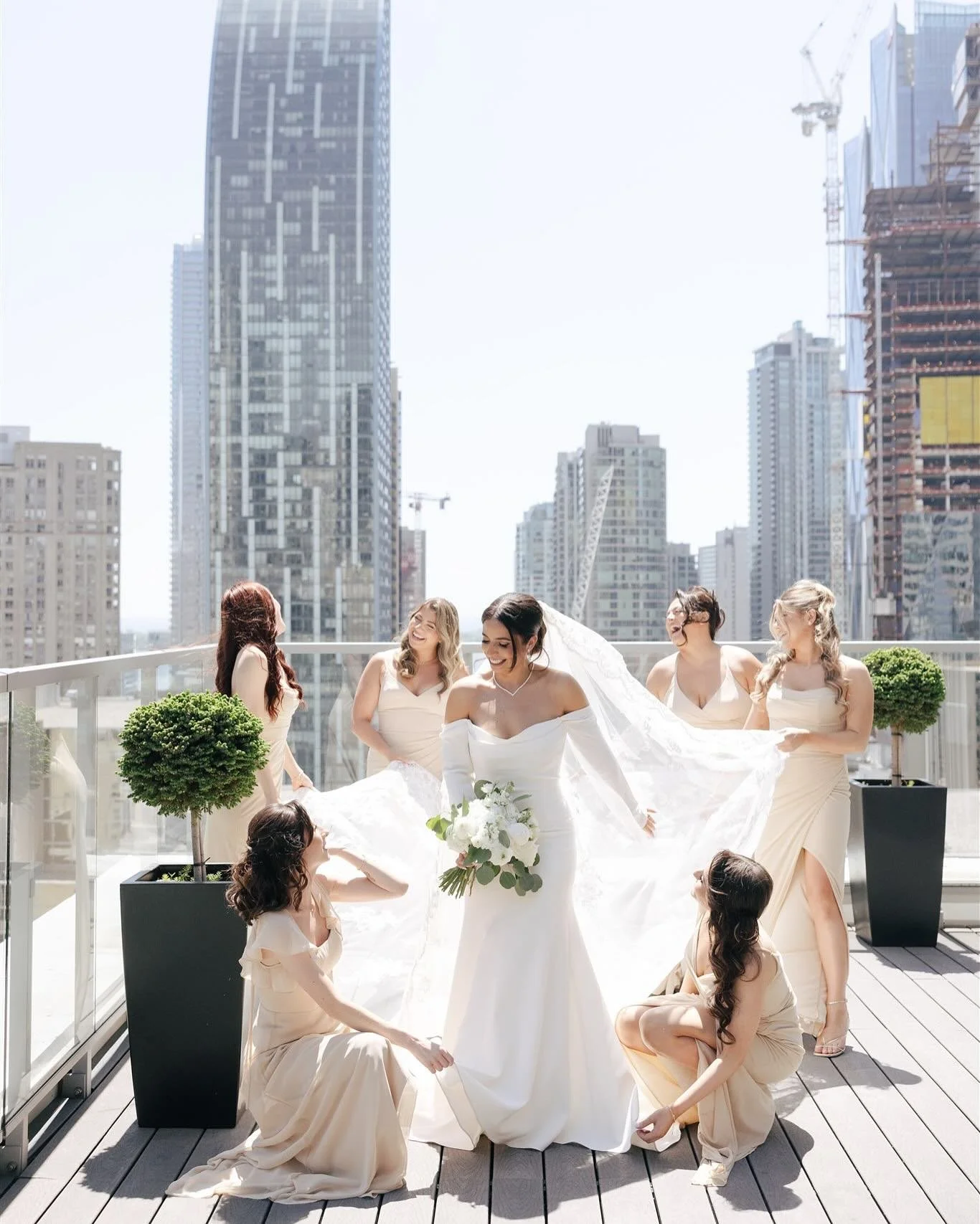 Rooftop photoshoot with the girls? 
Yes please! 🔥
#torontoweddingphotographer #rooftopwedding #bridalmoments #weddinginspo #weddingınspo #weddingportrait #bridalpartygoals #cityweddingvibes #bridalstyle #weddingphotos #modernbride #weddingdetails