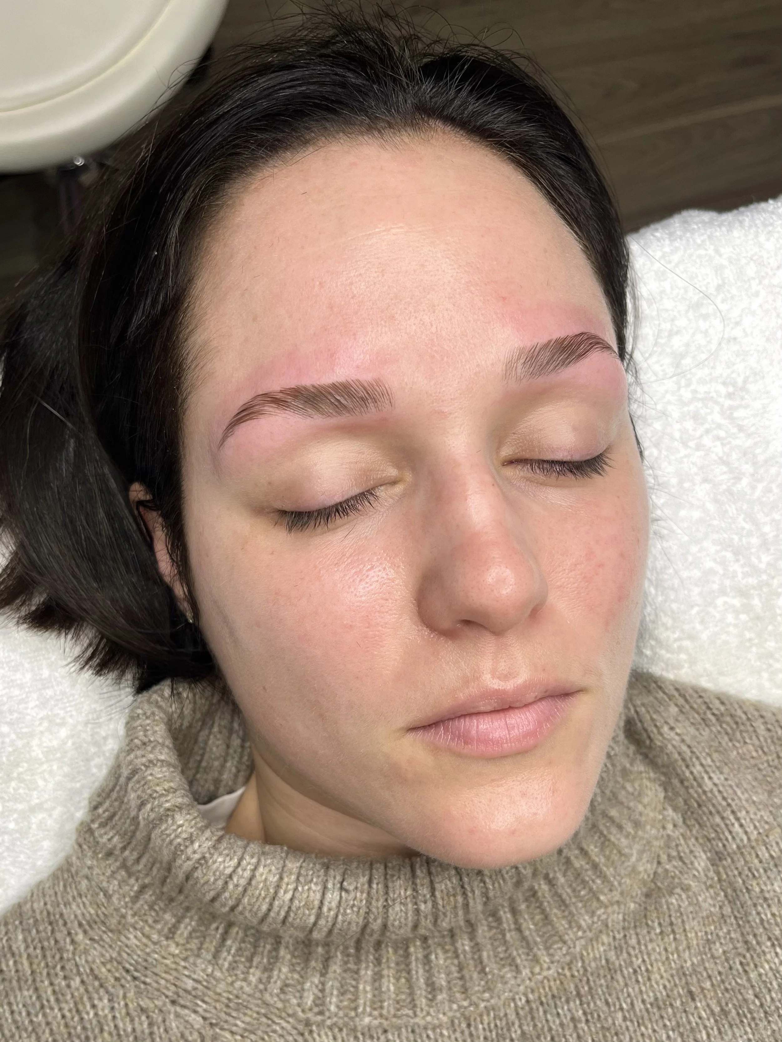 Brow Lamination & Shaping 