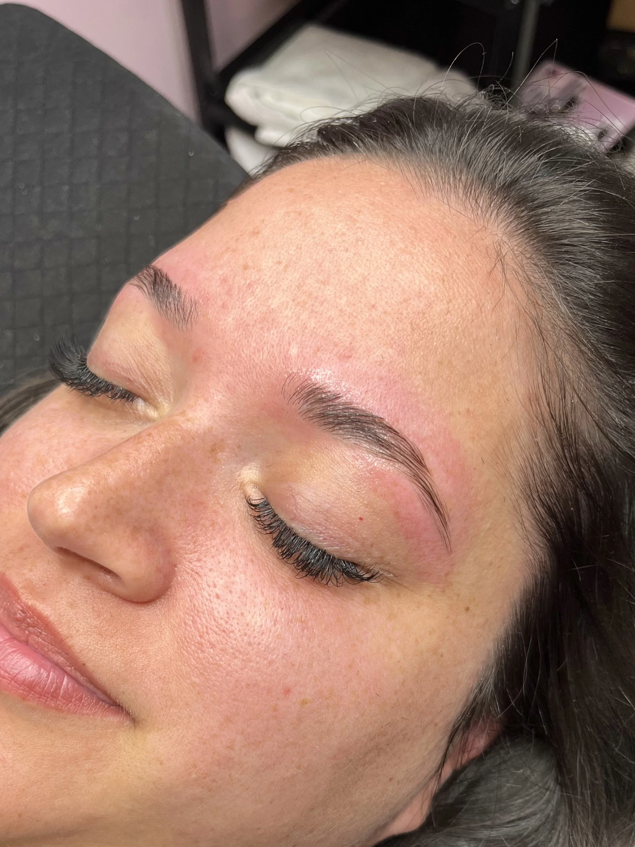 Brow Lamination & Shaping