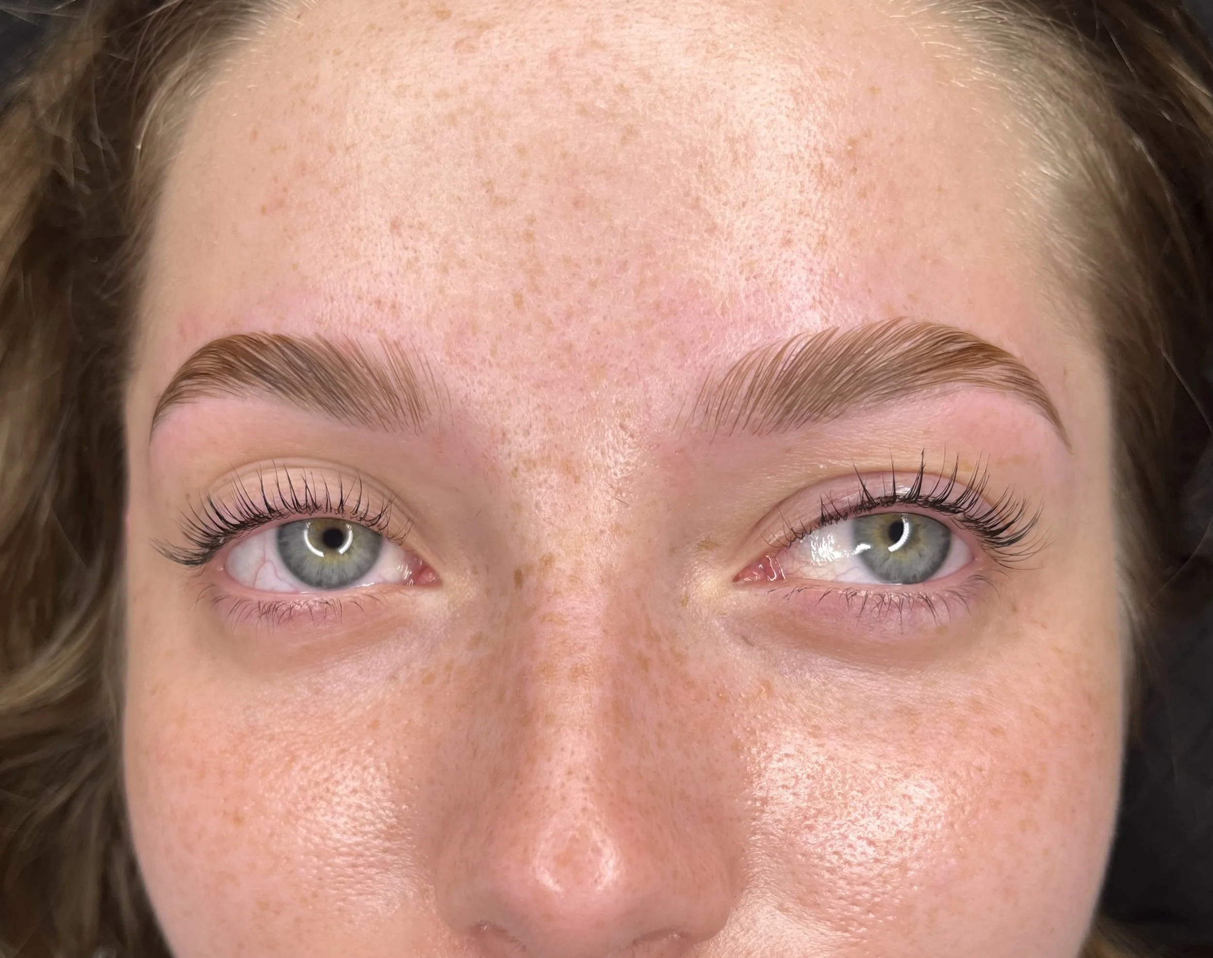 Brow Lamination & Shaping