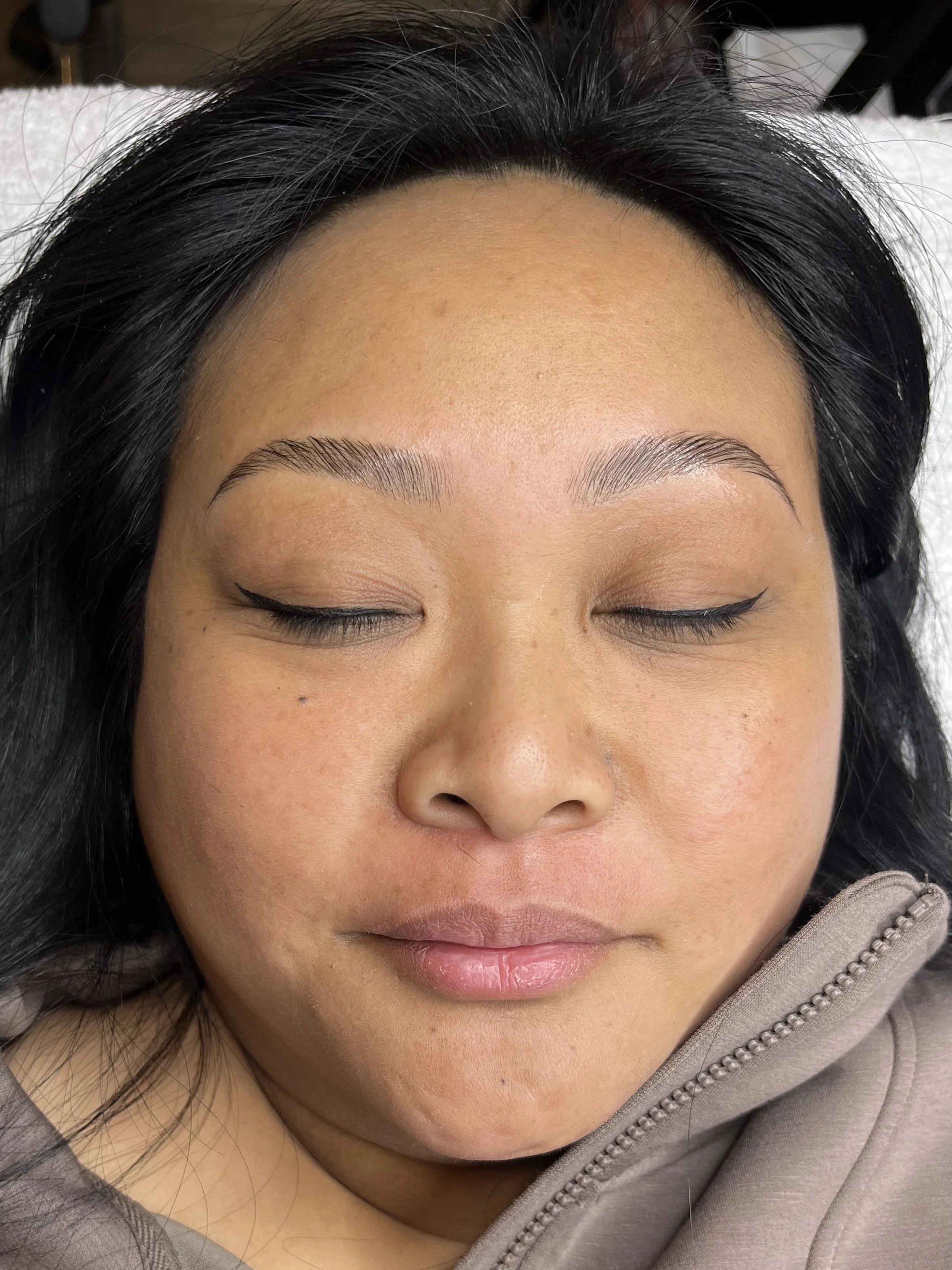 Brow Lamination & Shaping & Tint