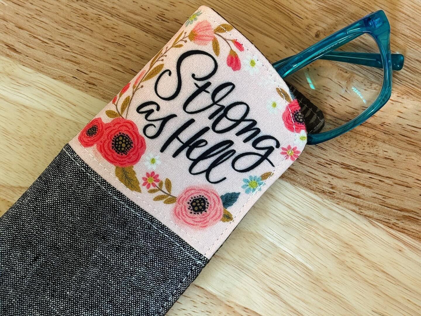 I&rsquo;m having so much fun with the sweary fabric! I made eyeglass cases! I have so many pairs of glasses, I obviously need a place to put them! If you want your own they&rsquo;ll be up on my website today

#iamspikybutsweet #swearyfabric #cynthiaf