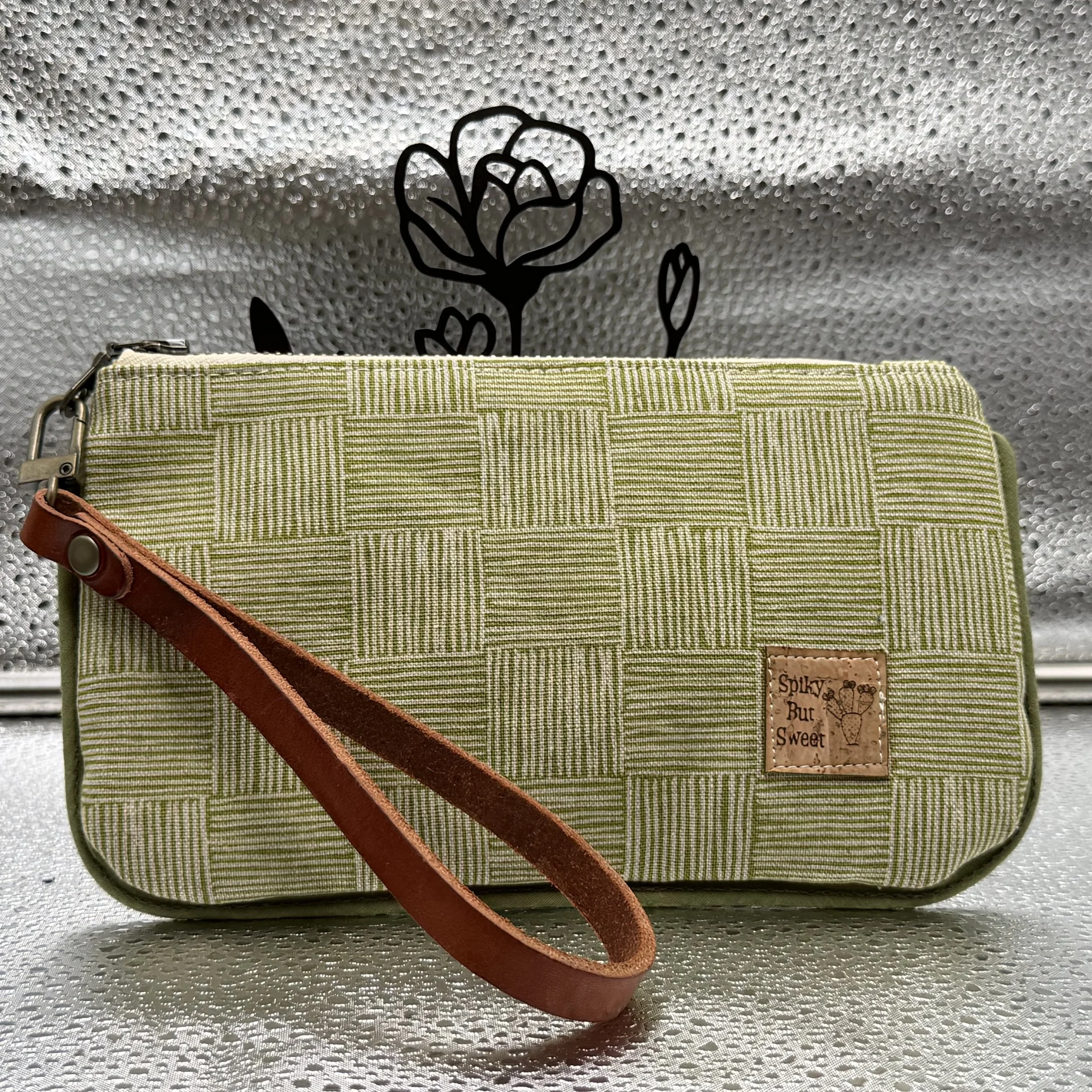 Basketweave Linen Canvas Wristlet (small)