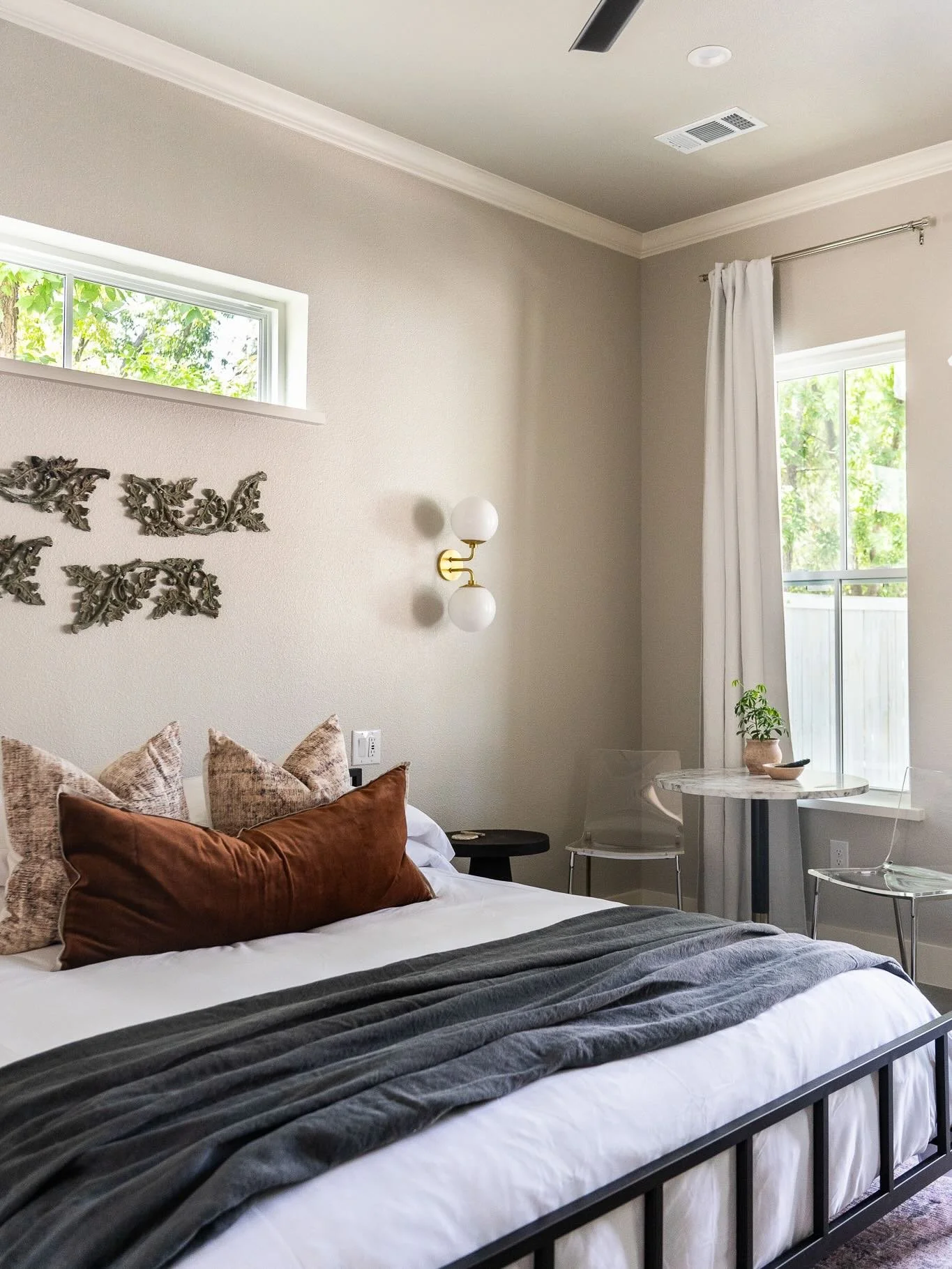 The perfect home base for exploring Fredericksburg&mdash;No. 5 at Austin Four Twelve! Visit the link in our bio to book!