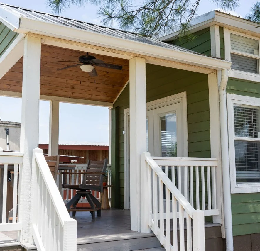 Recently featured in our January newsletter!

This boutique stay is the perfect quiet escape&mdash;thoughtful details, cozy comfort, and just a short walk to Das Peach Haus for food + wine.

Not on our newsletter list yet? Tap the link in our bio to 