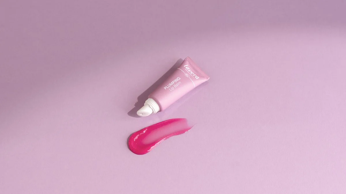 Plumping_Lip_Balm_Swatch.jpg