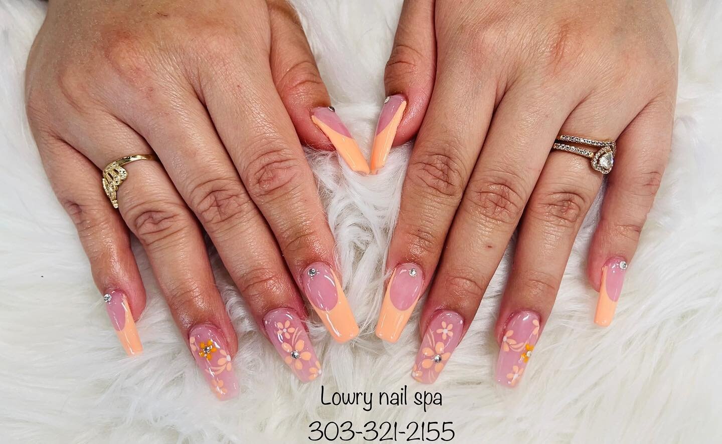 Lowry nail spa!  303-321-2155.  7185 E Academy Blvd, Denver,  CO 80230.
#acrylic #dip #denvercolorado #paradise #beautiful