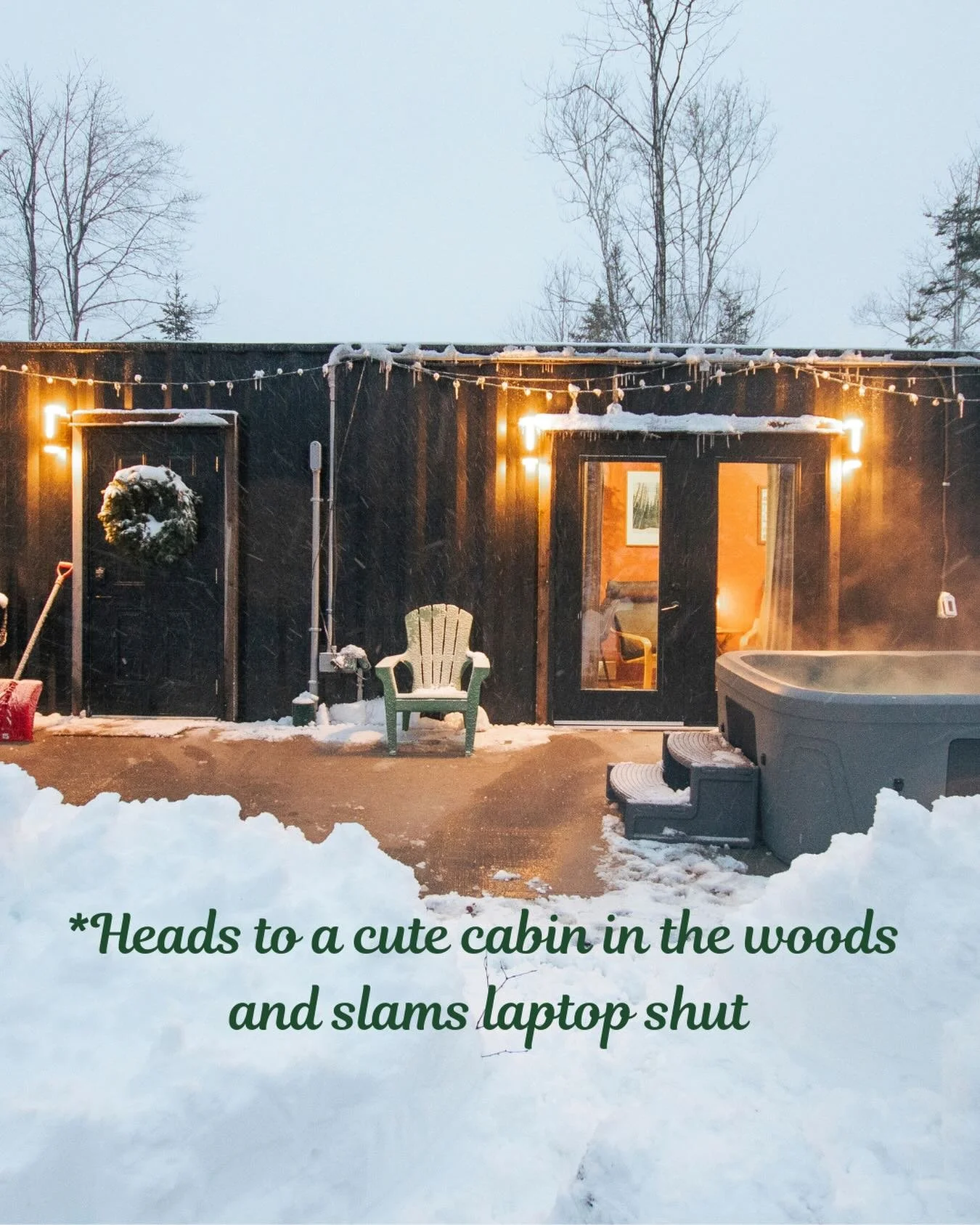 That getaway is calling your name&hellip;
The snow is here, and so is the campfire, hot tub, and relaxation. #stayatseek #wintergetaway