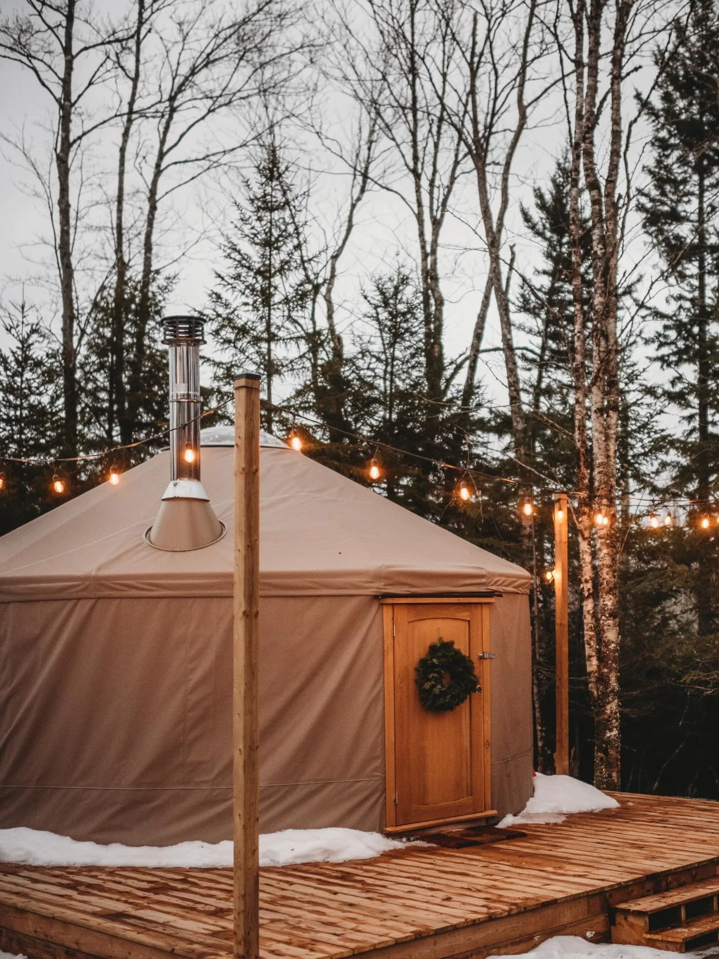 A cozy winter stay in a yurt leaves guests feeling grounded, relaxed, rested, and with a  comforted soul. 🛖 Have you ever stayed in a yurt? If not, this one is calling your name&hellip; 🌲 #stayatseek