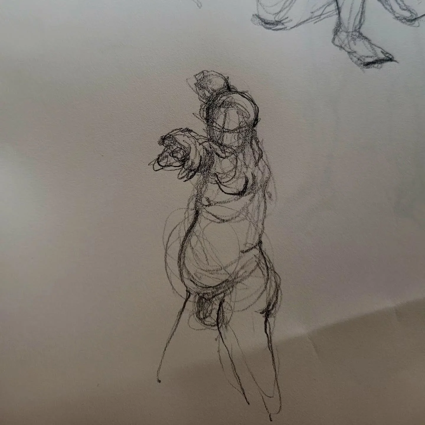 Today model Chris popped up on the platform, announced he had been watching a lot of Star Wars and delivered some excellent 3 minute poses 🧡

(Is Meta going to ban me for gesture-drawn genitalia?)