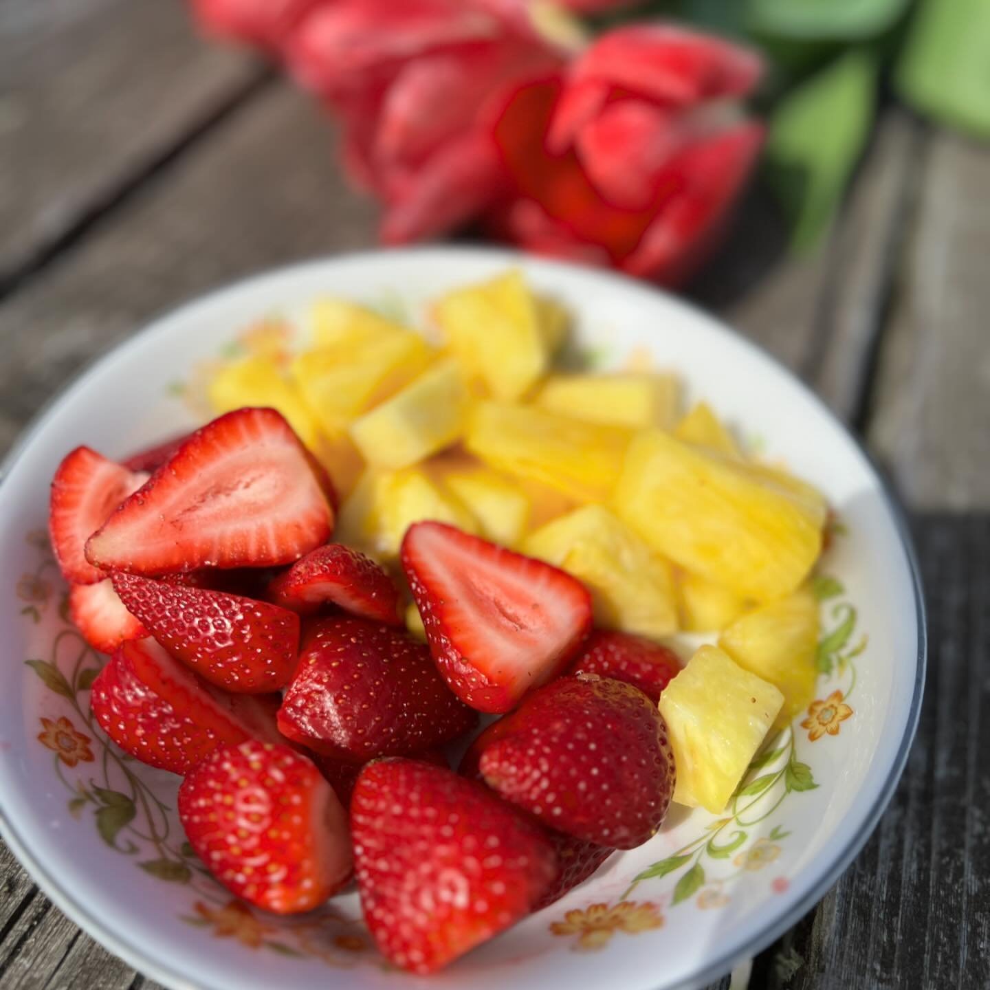 As the sun starts sneaking out more often, the Corner Kitchen is here to make all your picnic dreams come true! Along with all of our tasty takeaway salads, plates, and sandwiches, we&rsquo;re adding fresh cut fruit to the lineup. Starting with prepp